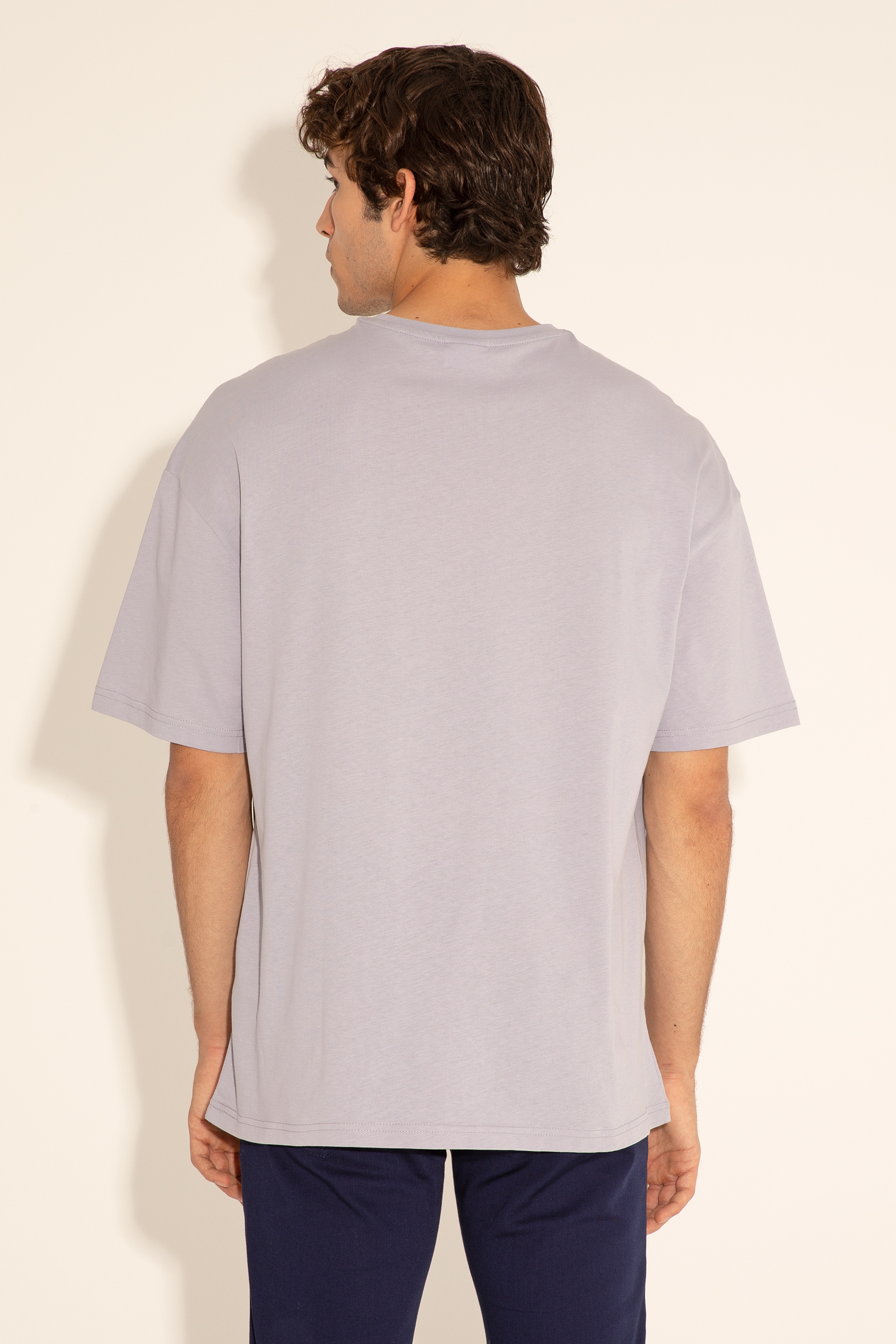 Erkek Oversize Fit Bisiklet Yaka Gri Tişört - Image 6