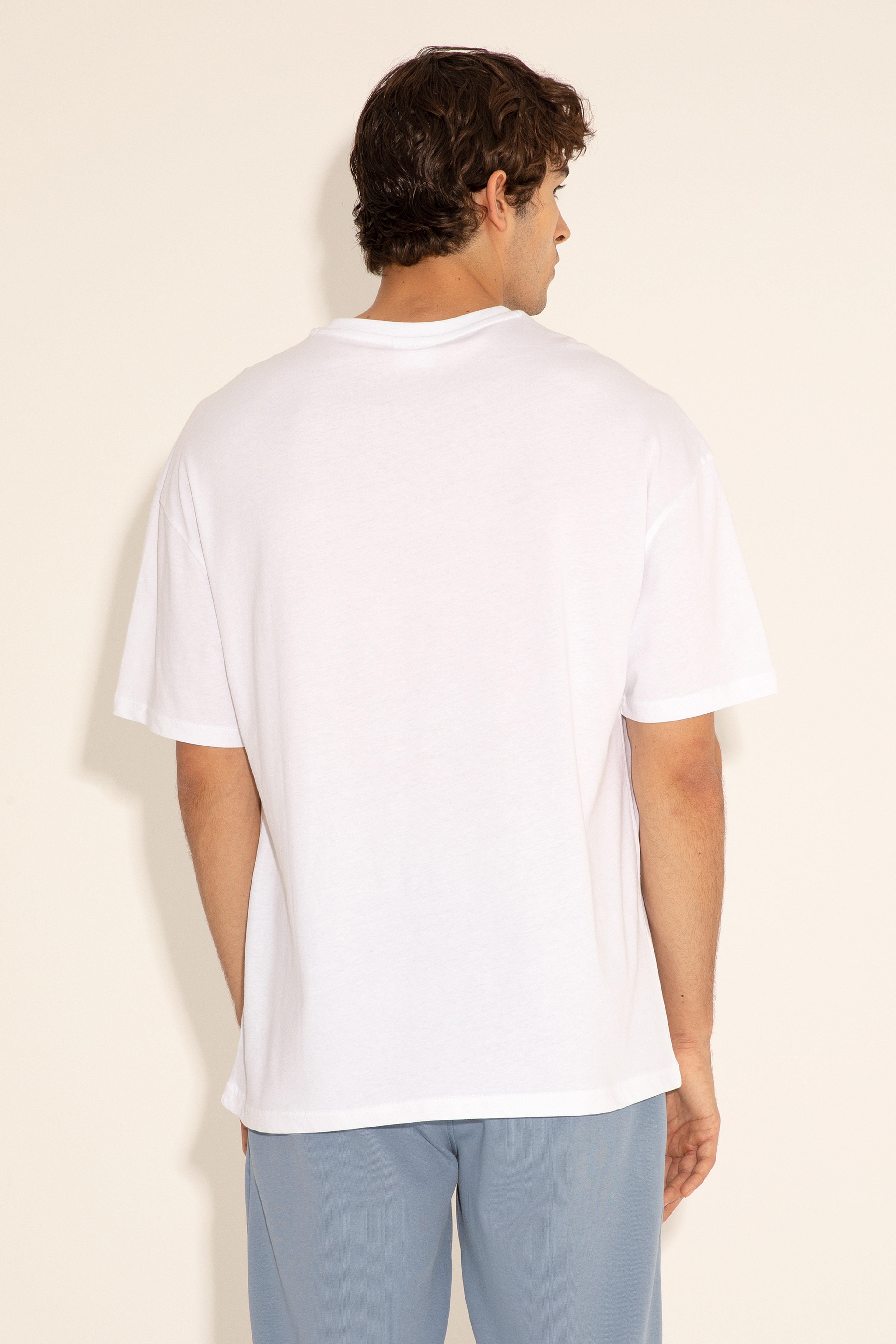 Erkek Oversize Fit Bisiklet Yaka Beyaz Tişört - Image 6