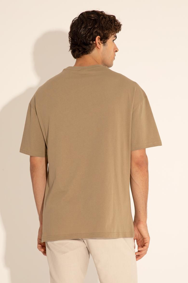 Erkek Oversize Fit Bisiklet Yaka Haki Tişört - 50289283041