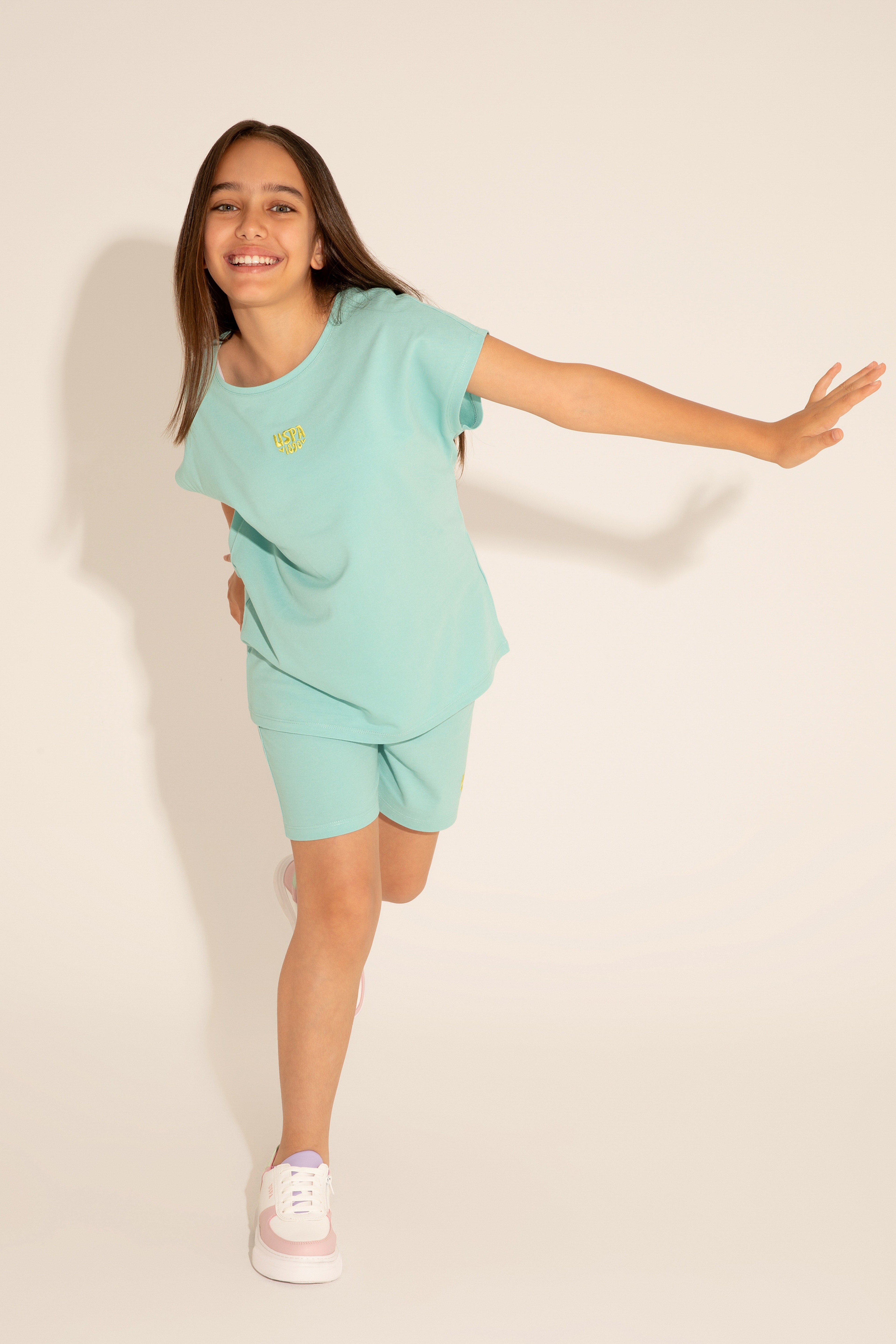 Kız Çocuk Mint Örme Şort - Image 3