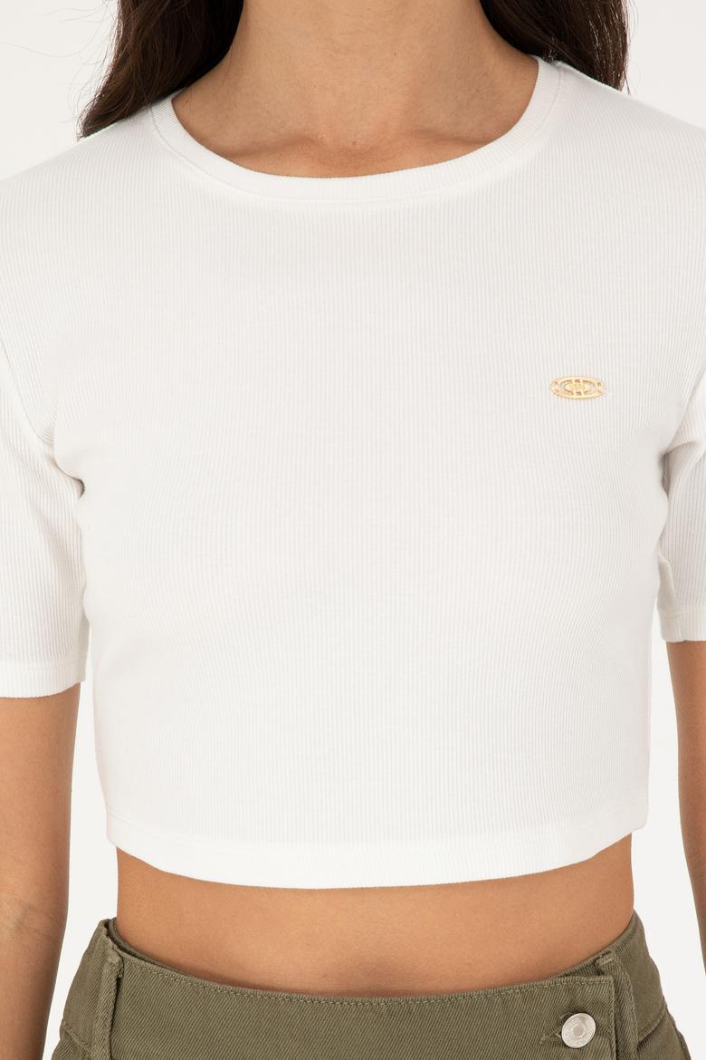 Kadın Ekru Bisiklet Yaka Crop Tişört - 50281813006