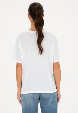 Kadın Beyaz Bisiklet Yaka Tişört - 50286110006