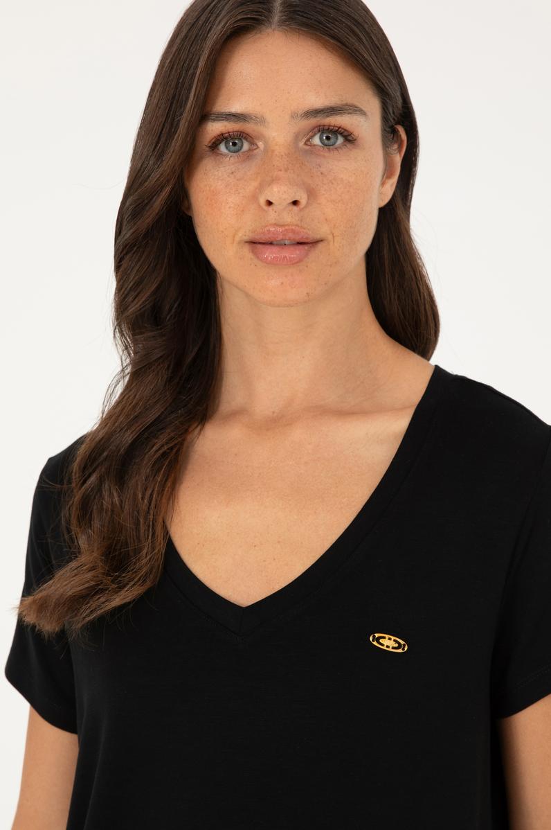 Kadın Siyah V Yaka Basic Tişört