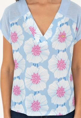 Kadın Açık Mavi Desenli V Yaka Tişört - 50281805009