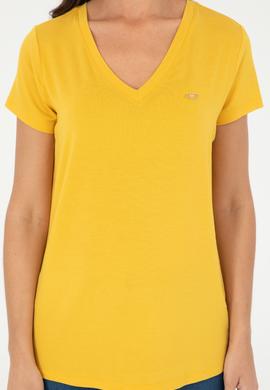 Kadın Safran V Yaka Basic Tişört - 50280019053