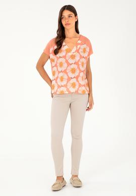 Kadın Somon Desenli V Yaka Tişört - 50281805004