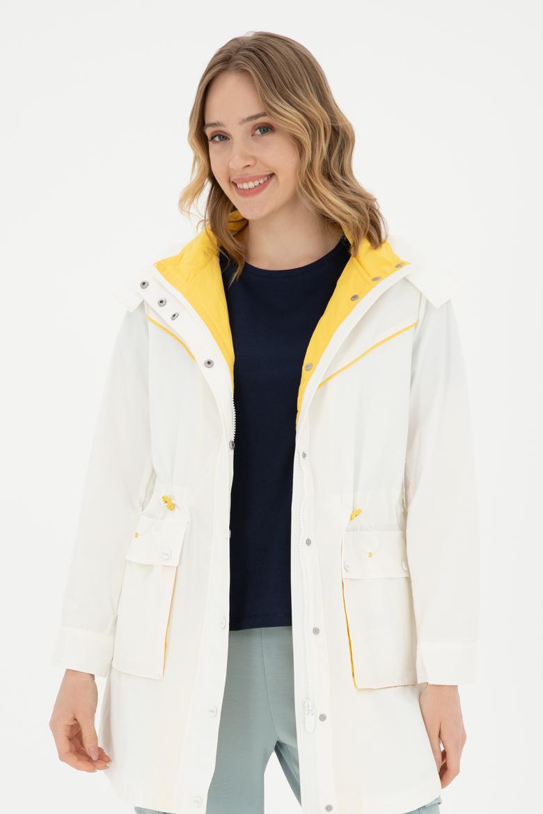 Kadın Beyaz Kaban