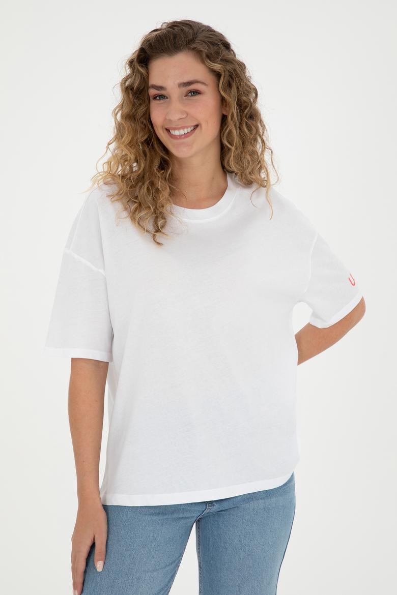 Kadın Beyaz Oversize Bisiklet Yaka Tişört - 50286107009