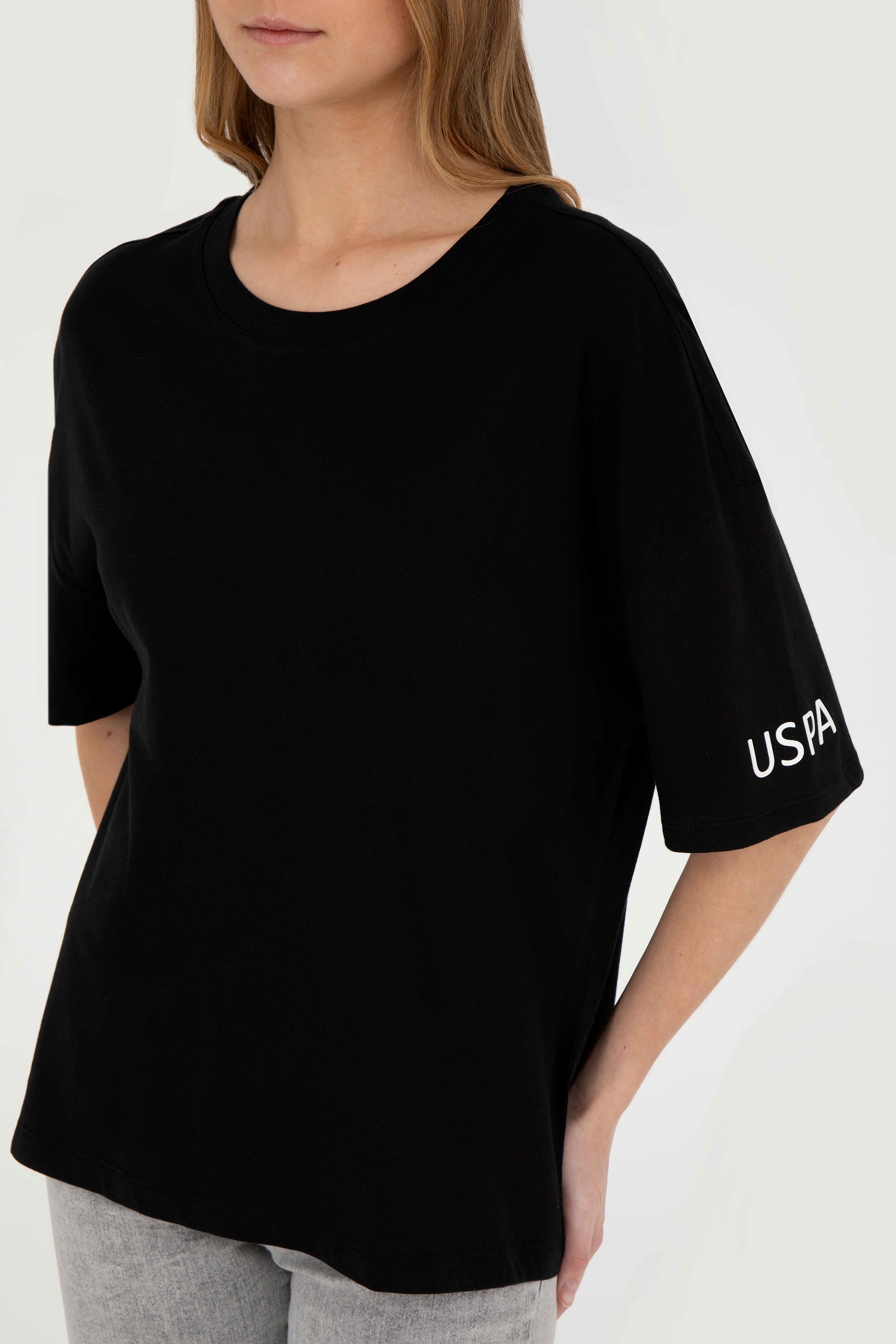 Kadın Siyah Oversize Bisiklet Yaka Tişört - Image 6