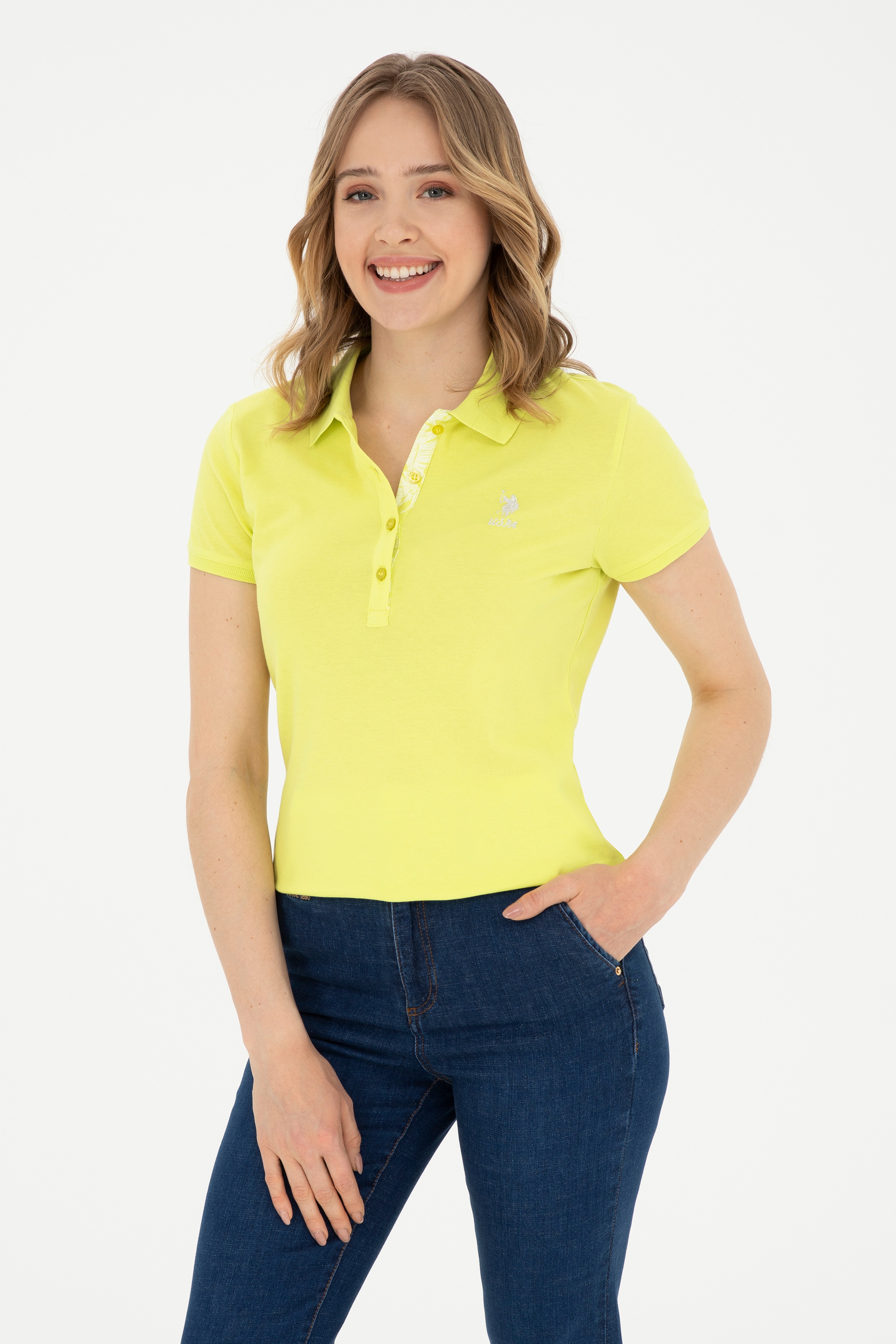 Kadın Fıstık Yeşili Basic Polo Yaka Tişört - Image 1