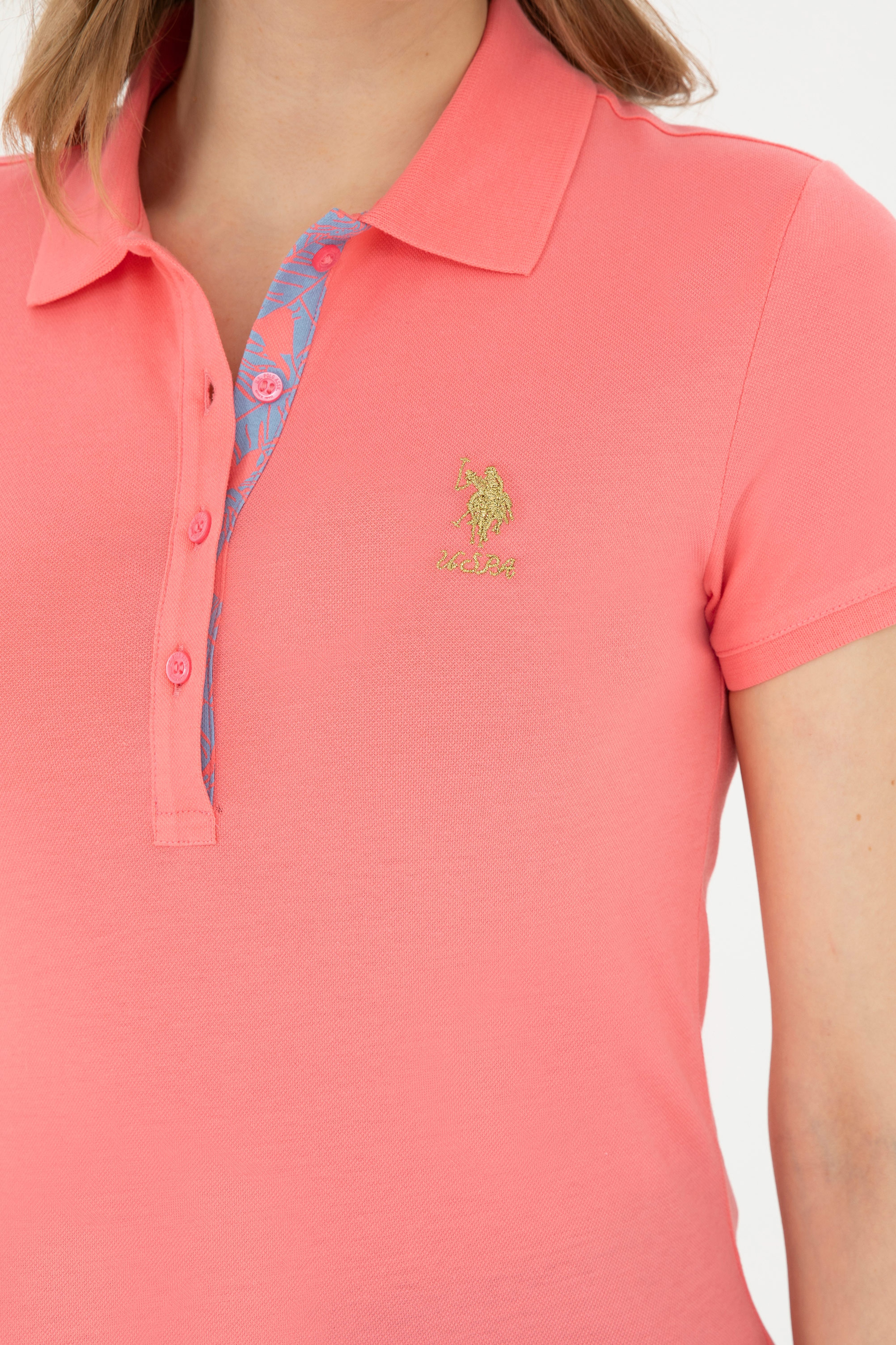 Kadın Neon Pembe Basic Polo Yaka Tişört - Image 7