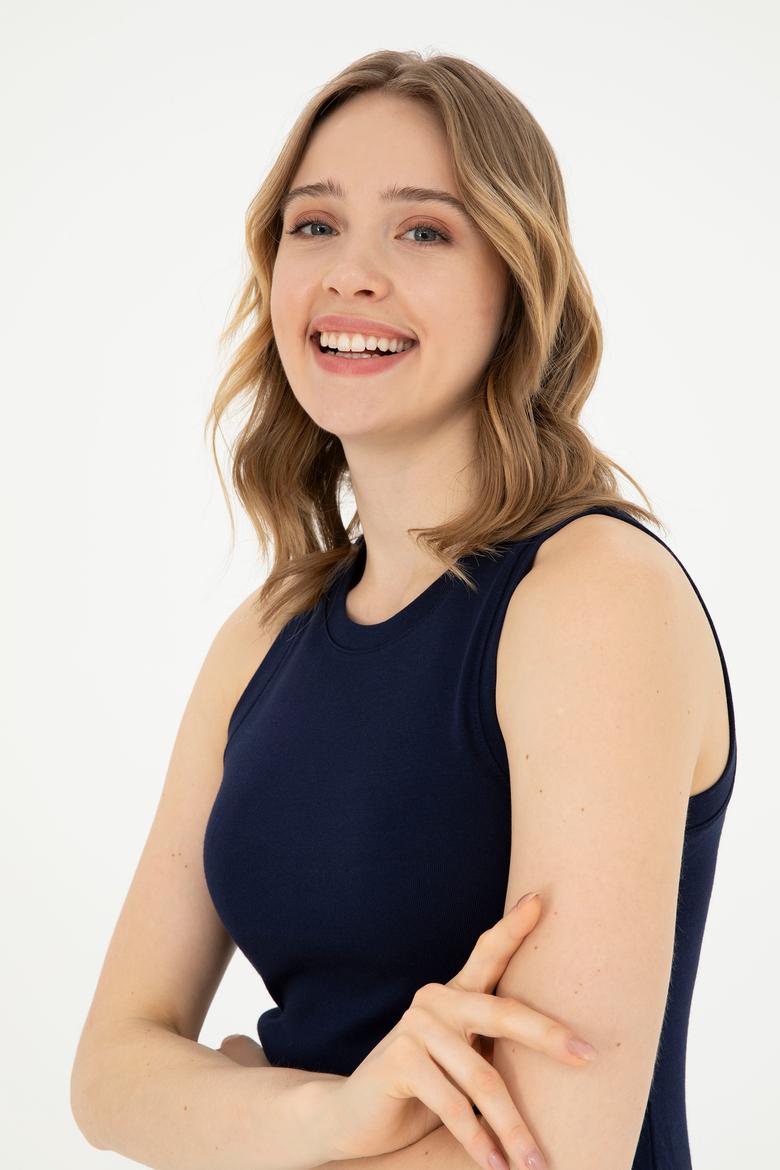 Kadın Lacivert Bisiklet Yaka Kolsuz Basic Tişört - 50280072017