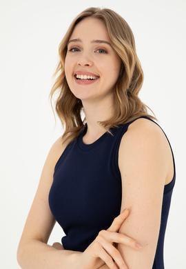 Kadın Lacivert Bisiklet Yaka Kolsuz Basic Tişört - 50280072021