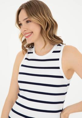 Kadın Beyaz Kolsuz Bisiklet Yaka Tişört - 50281783004