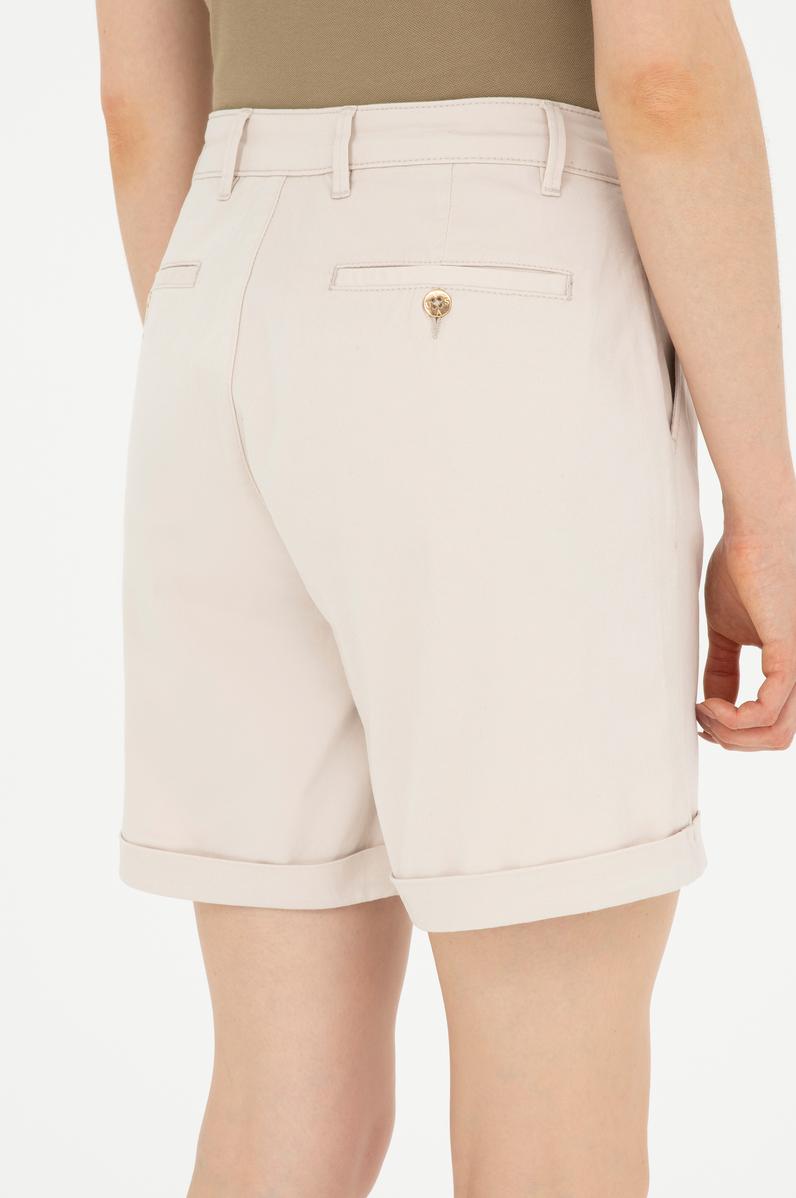 Kadın Bej Dokuma Şort