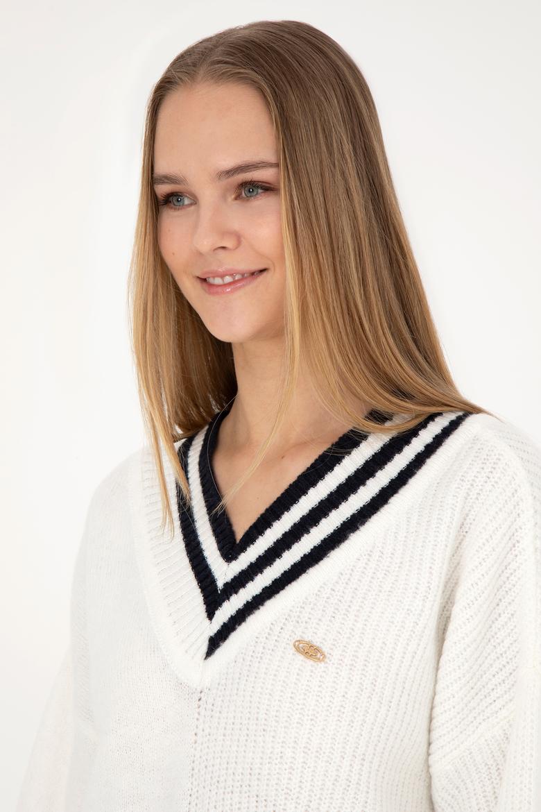 Kadın Krem V Yaka Kazak