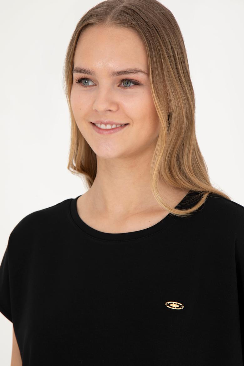 Kadın Siyah Bisiklet Yaka Tişört - 50282734037