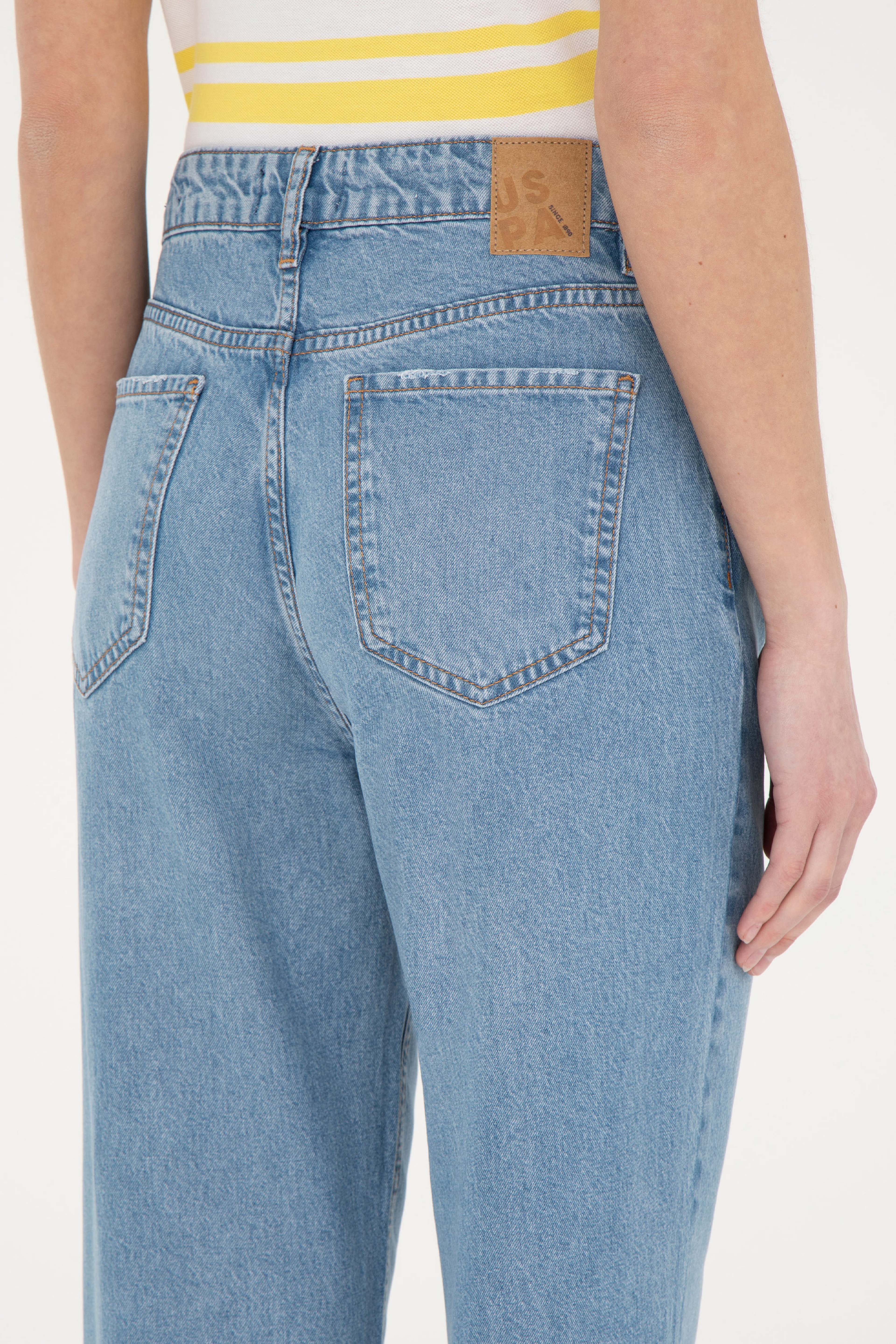 Kadın Açık Mavi Loose Fit Jean Pantolon - Image 7