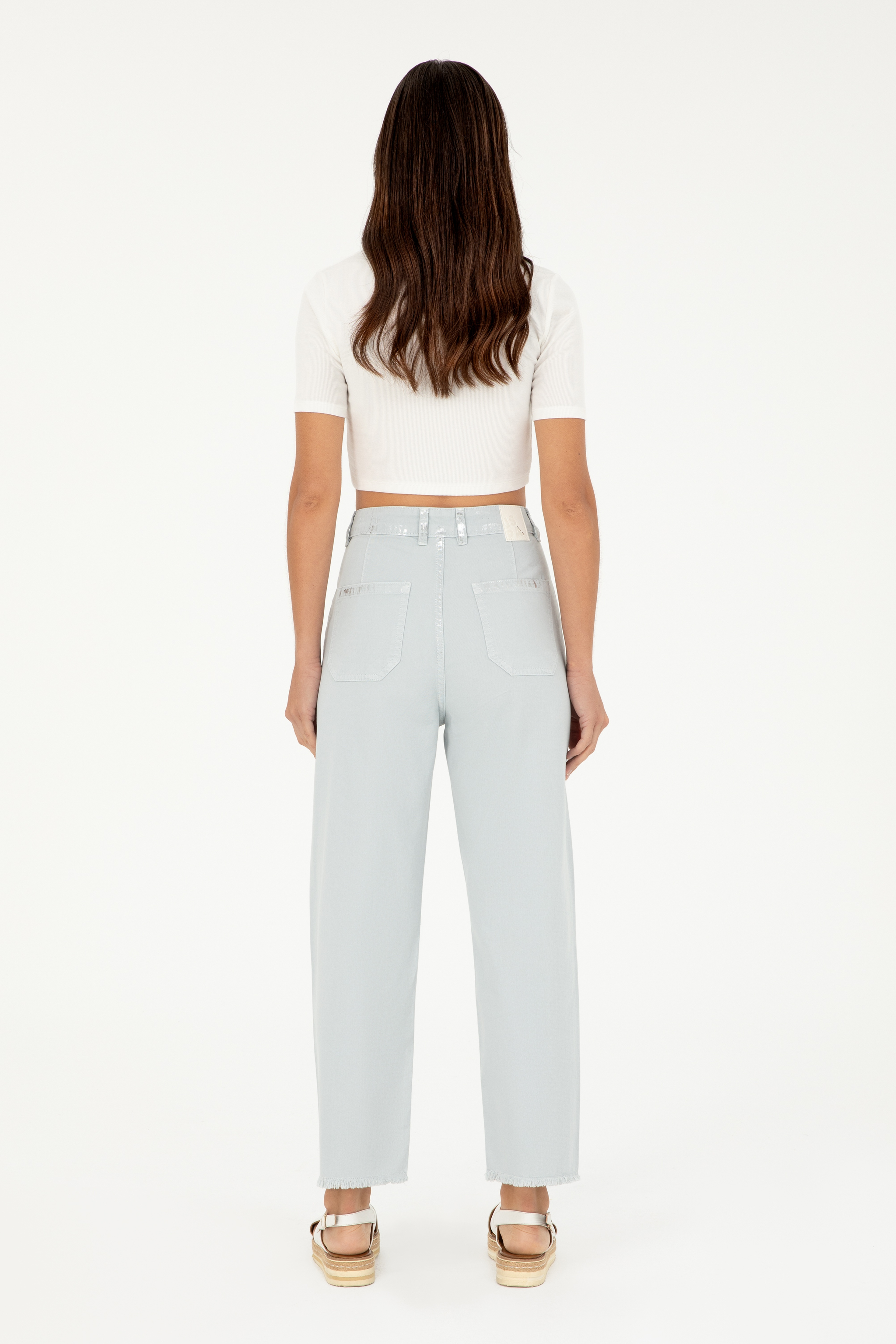 Kadın Açık Mavi Loose Cropped Fit Jean Pantolon - Image 4