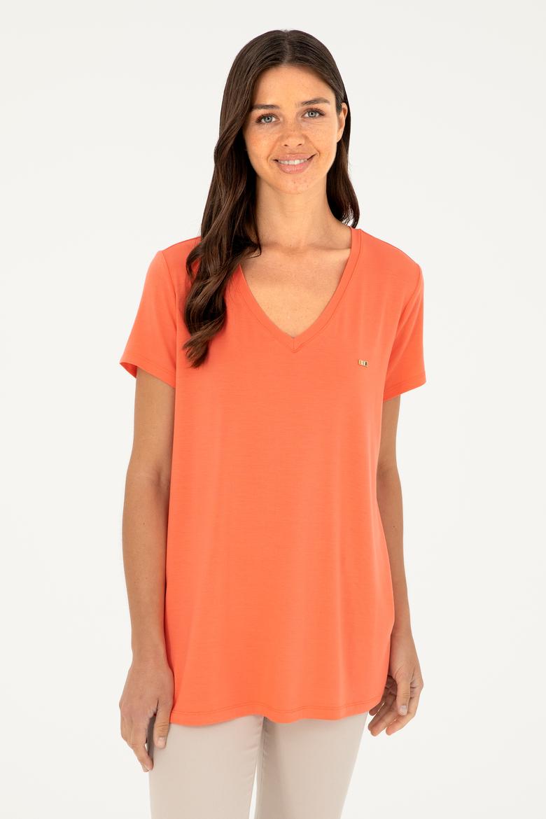 Kadın Nar Çiçeği Basic Tişört