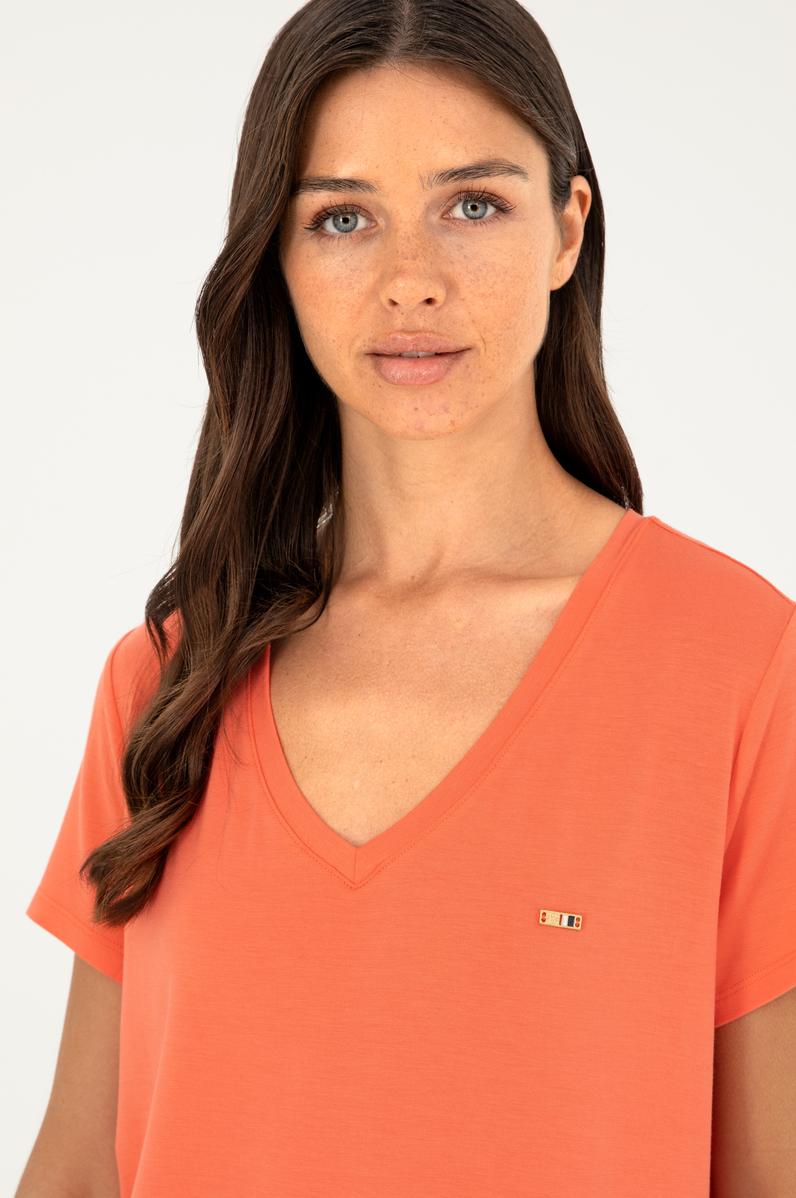 Kadın Nar Çiçeği Basic Tişört