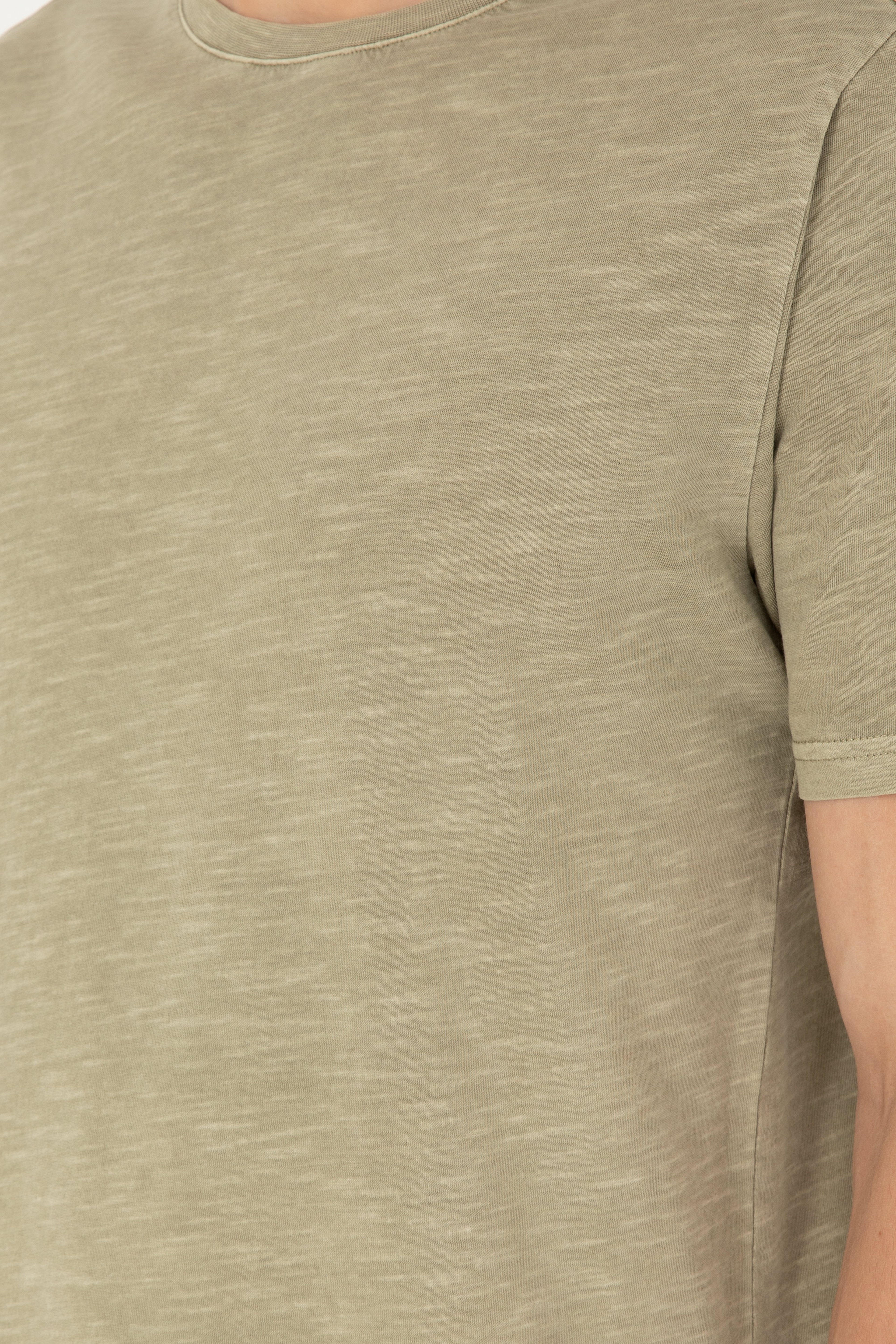 Erkek Regular Fit Bisiklet Yaka Haki Basic Tişört - Image 7