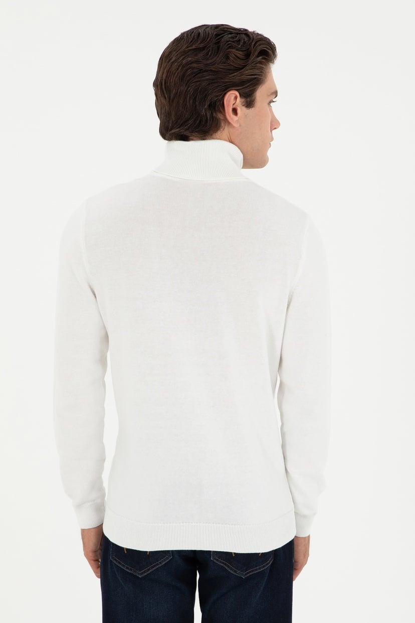 Erkek Slim Fit Boğazlı Yaka Beyaz Basic Kazak