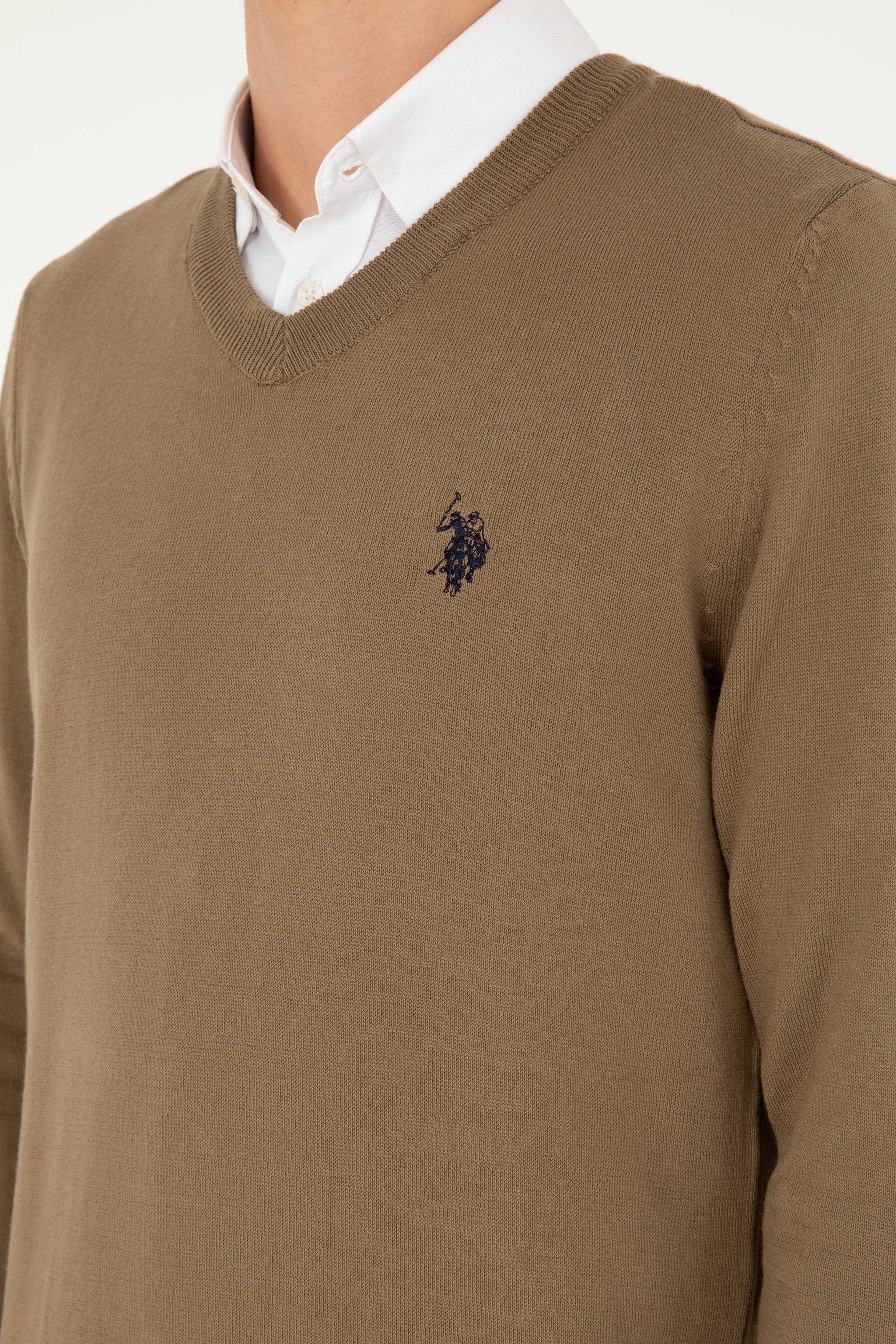 Erkek Slim Fit V Yaka Haki Basic Kazak - Image 7