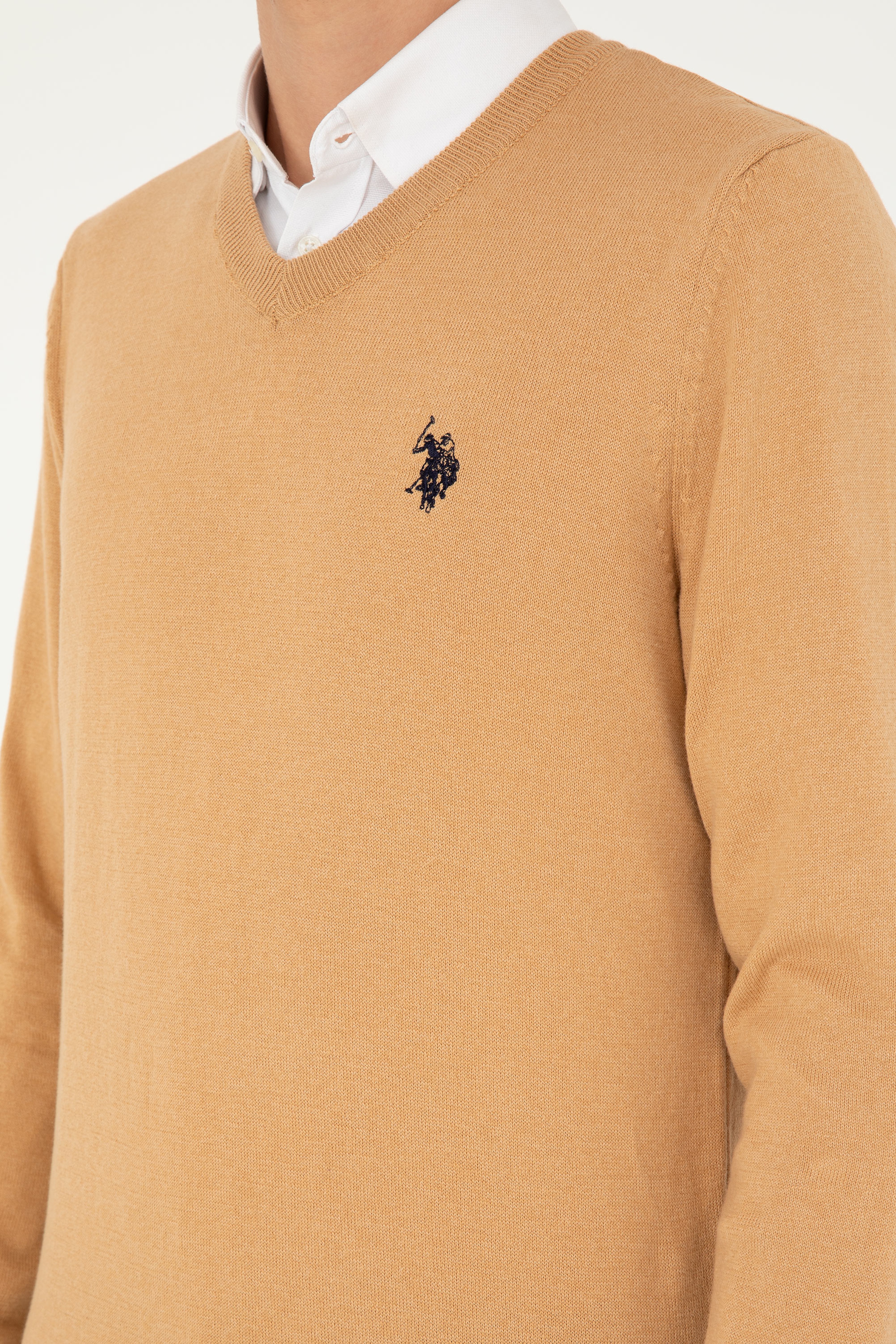 Erkek Slim Fit V Yaka Camel Melanj Basic Kazak - Image 7