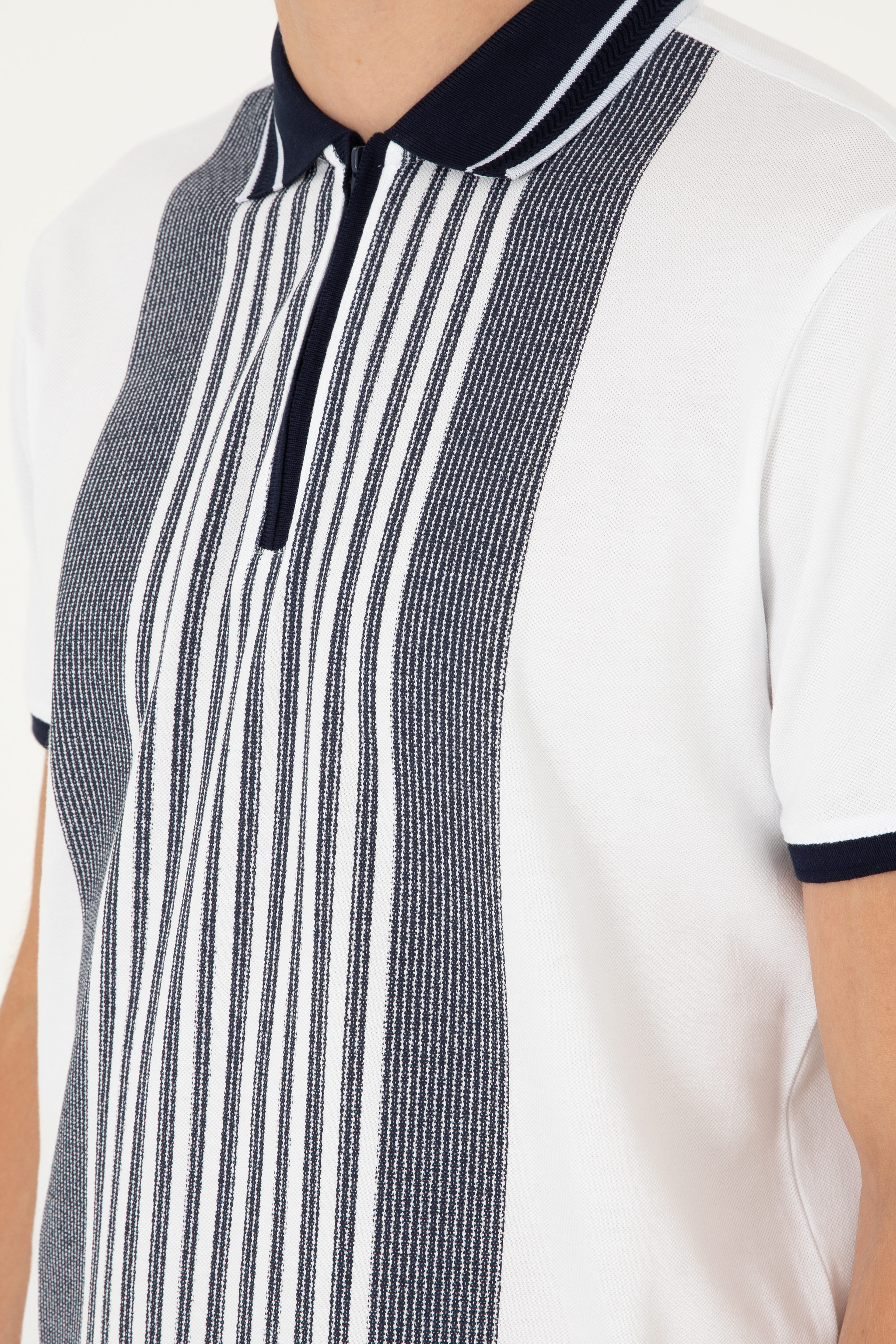Erkek Oversize Fit Bisiklet Yaka Beyaz Tişört - Image 7