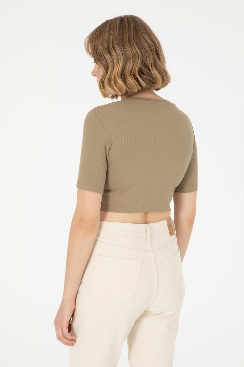 Kadın Haki Bisiklet Yaka Crop Tişört - 50281813017