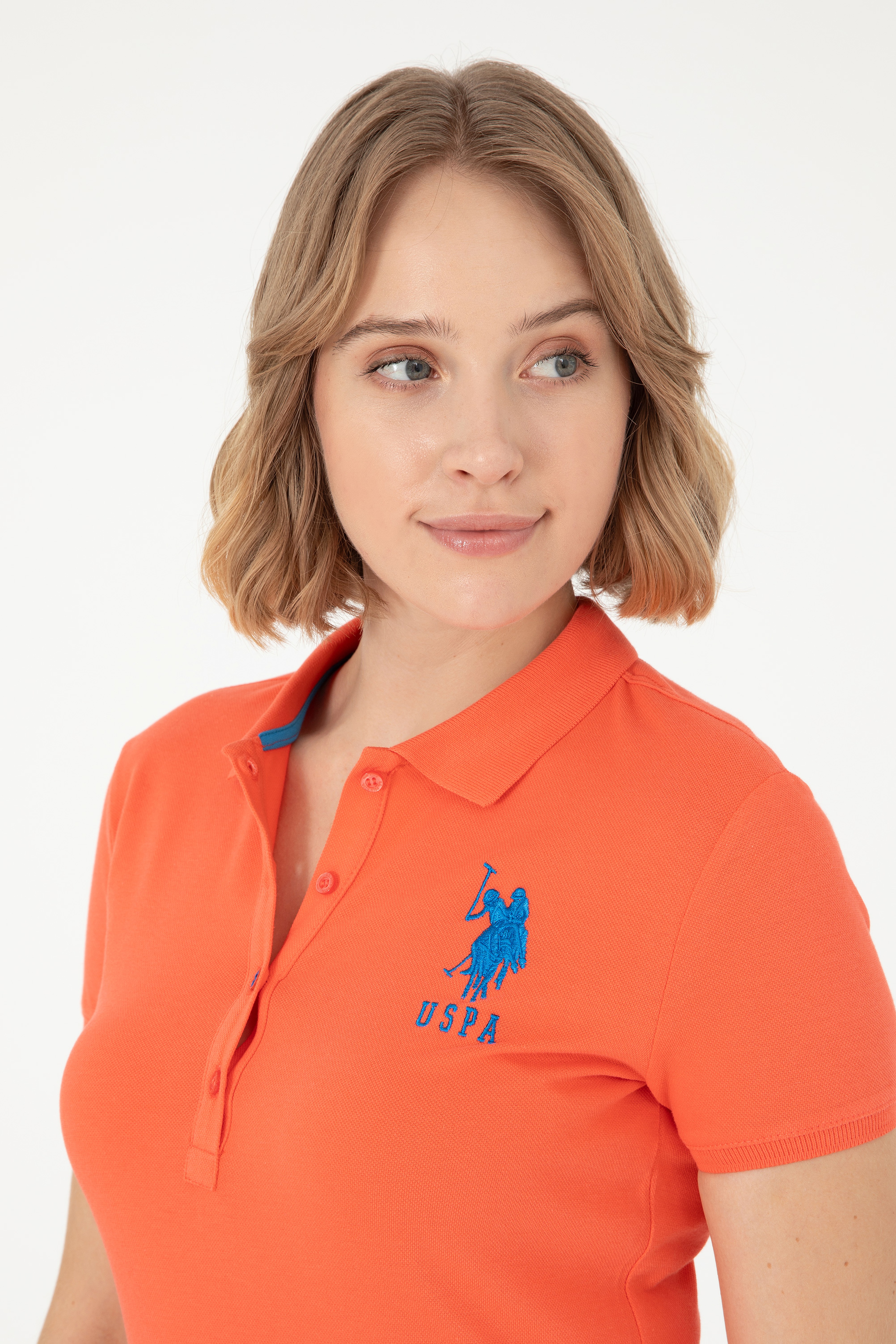 Kadın Nar Çiçeği Basic Polo Yaka Tişört