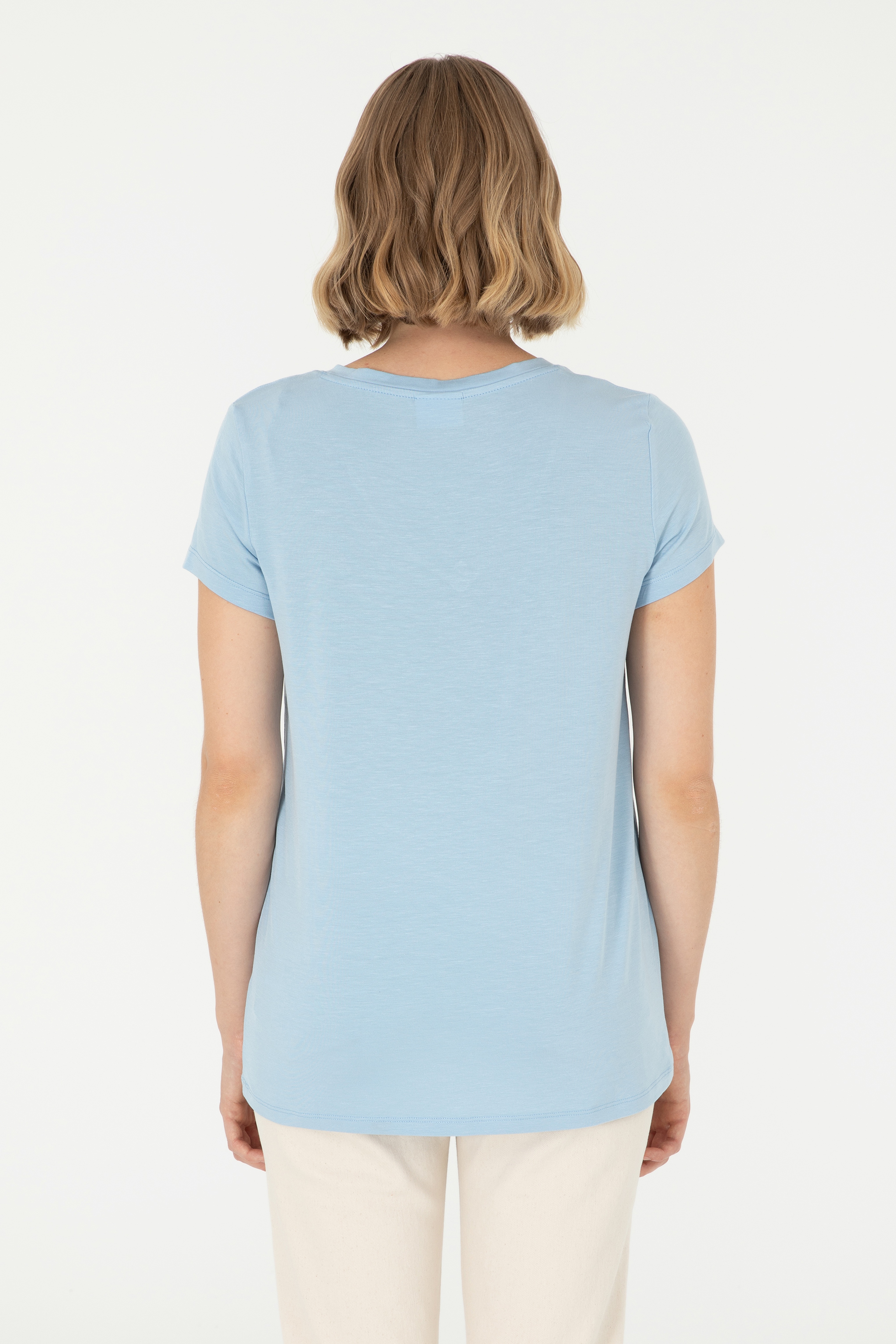 Kadın Açık Mavi V Yaka Basic Tişört - Image 5