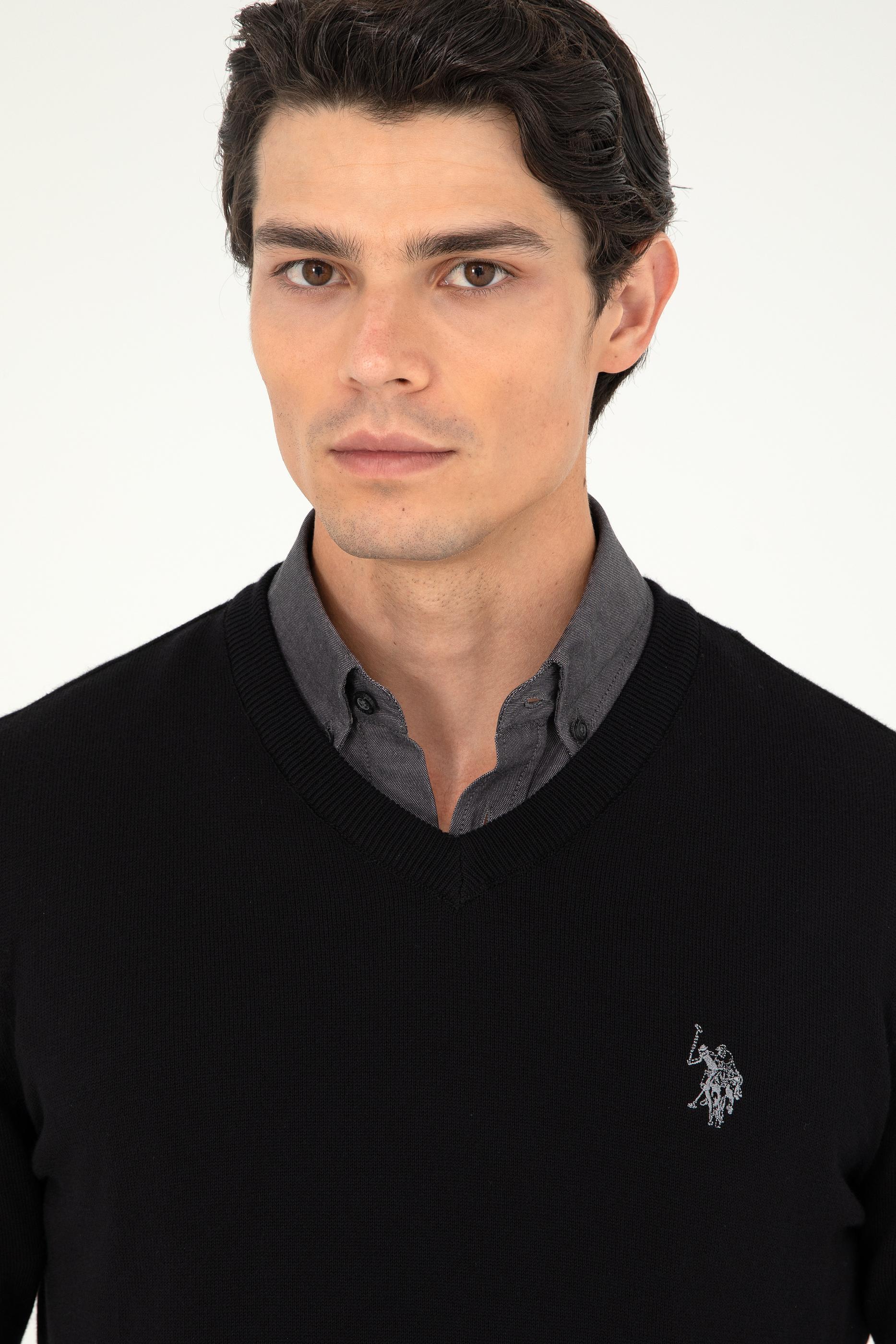 Erkek Slim Fit V Yaka Siyah Basic Kazak