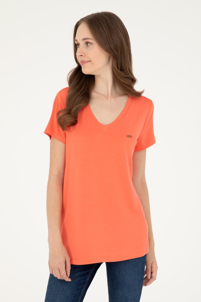 Kadın Nar Çiçeği V Yaka Basic Tişört