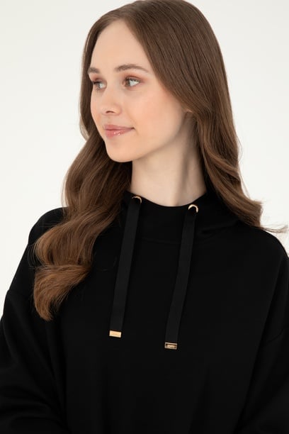 Kadın Siyah Kapüşonlu Sweatshirt