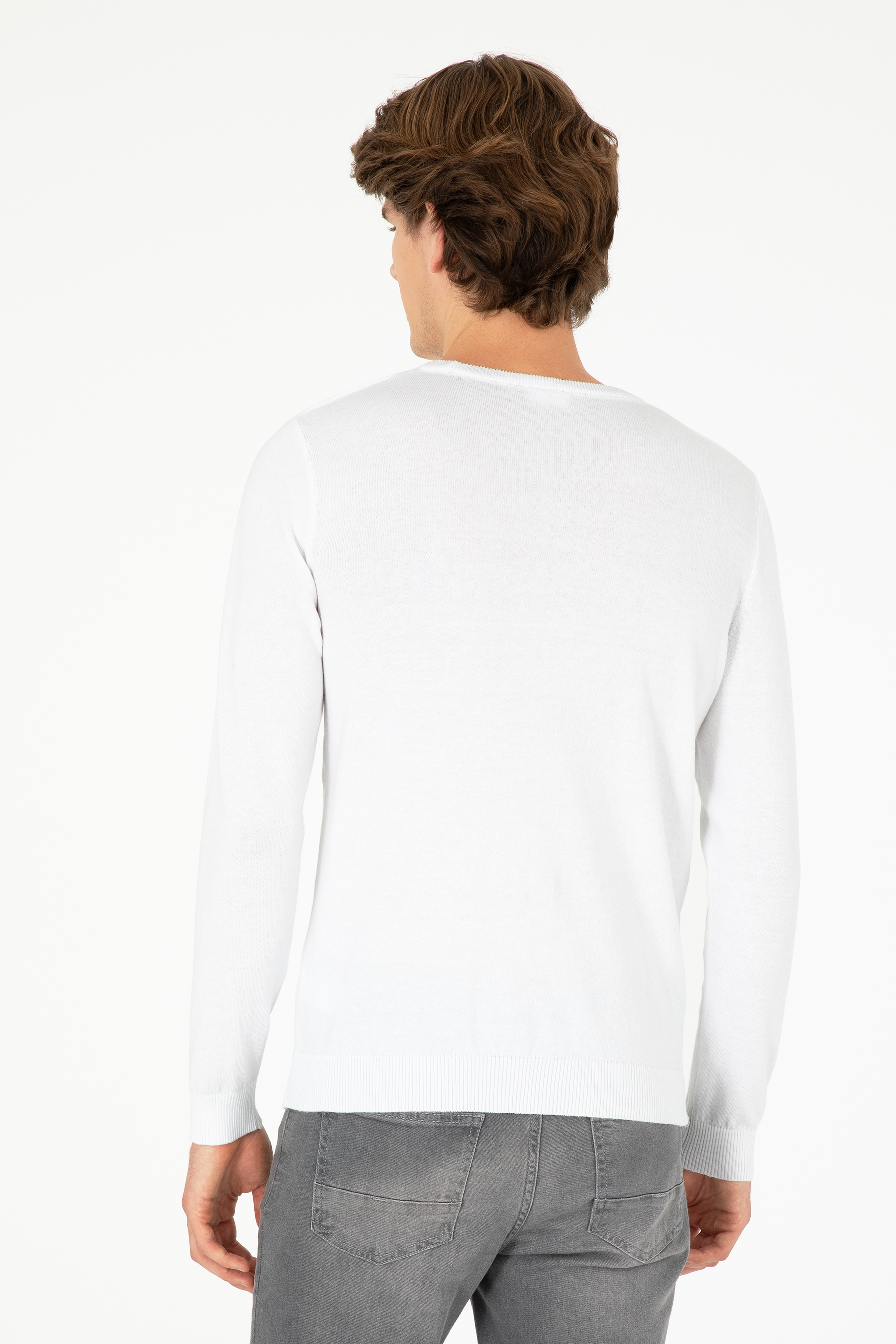Erkek Slim Fit Bisiklet Yaka Beyaz Basic Kazak