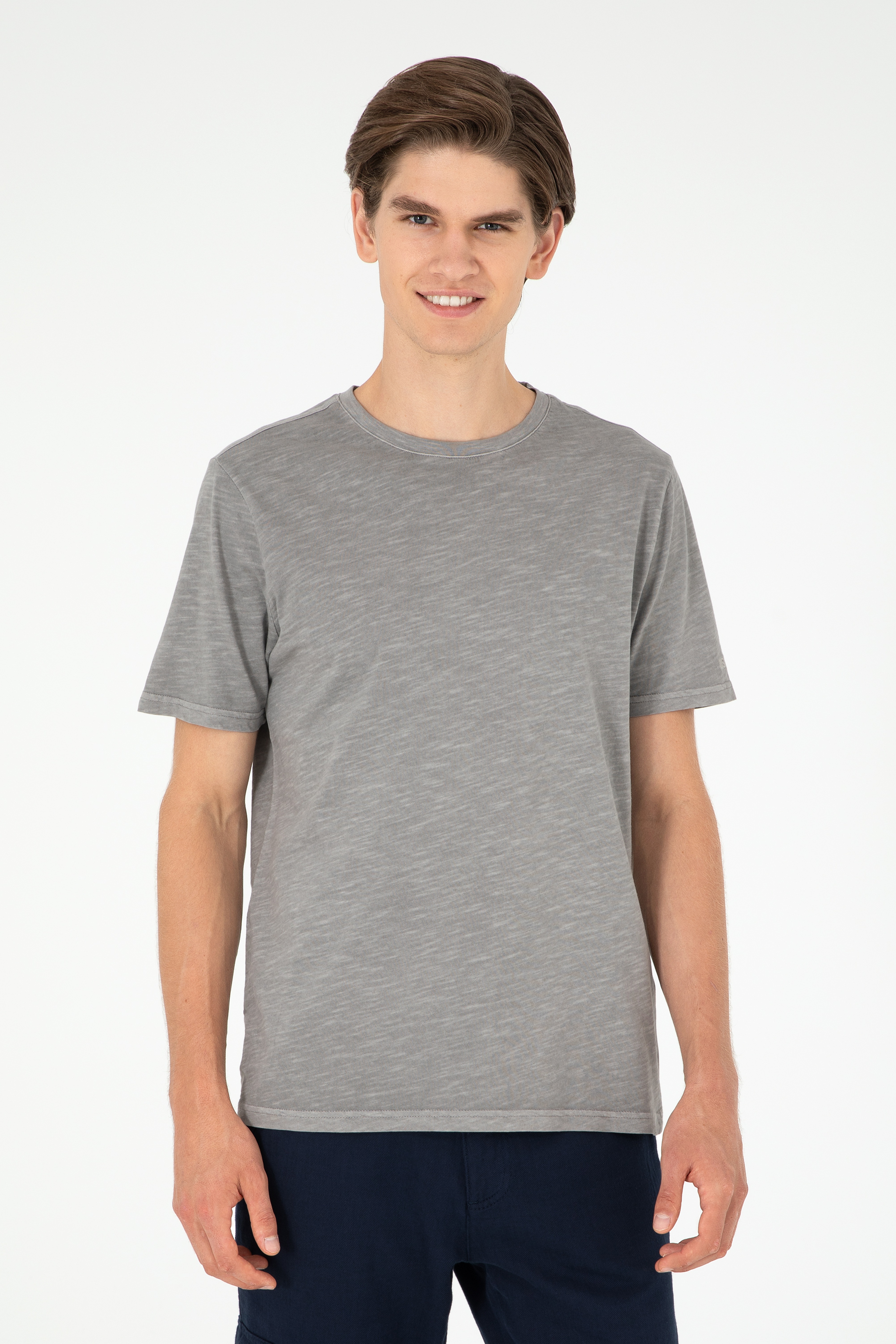 Erkek Regular Fit Bisiklet Yaka Koyu Gri Basic Tişört - Image 1