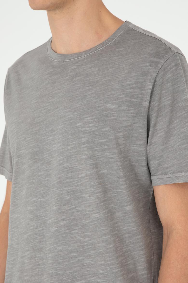 Erkek Regular Fit Bisiklet Yaka Koyu Gri Basic Tişört - 50279578118