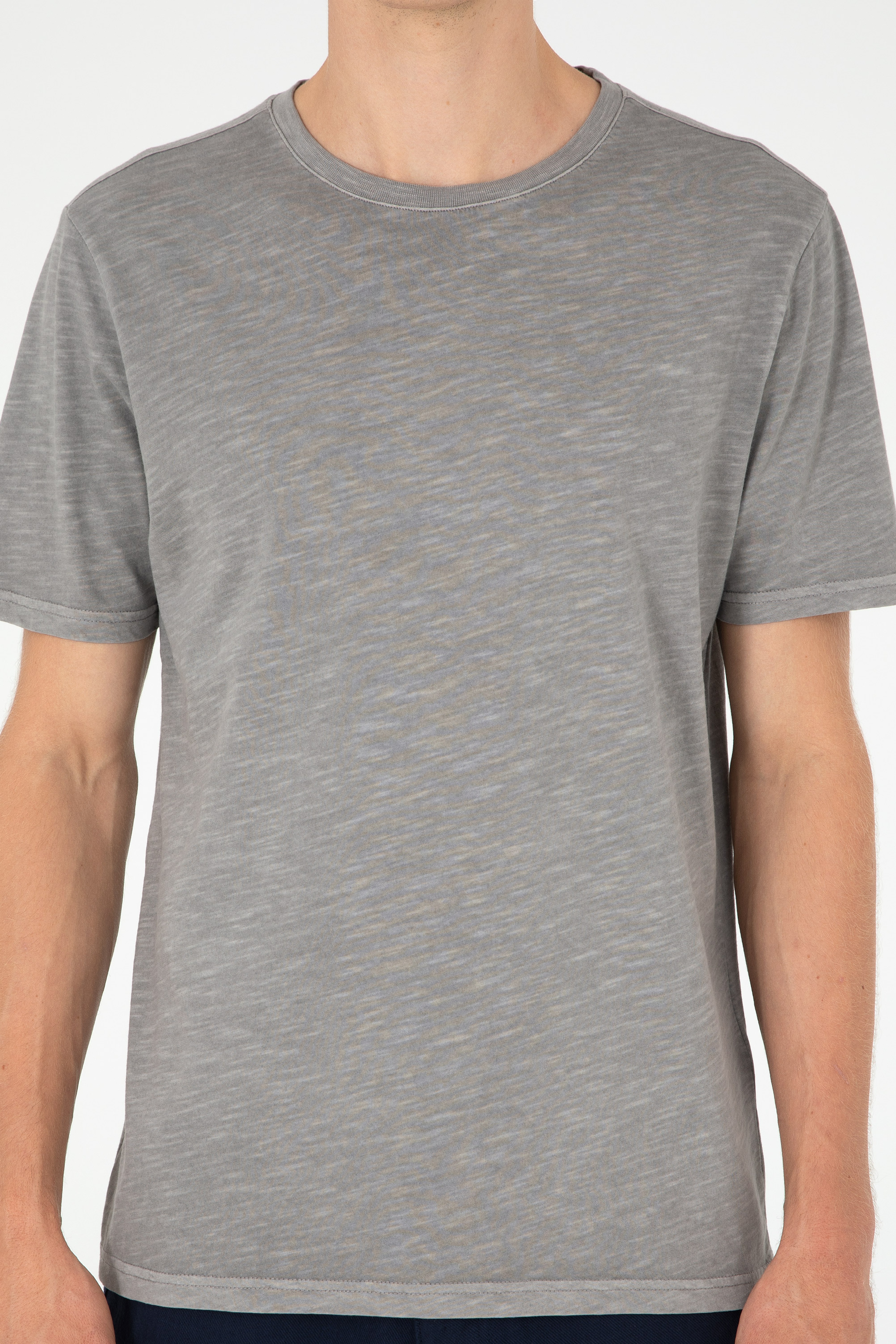 Erkek Regular Fit Bisiklet Yaka Koyu Gri Basic Tişört - Image 6