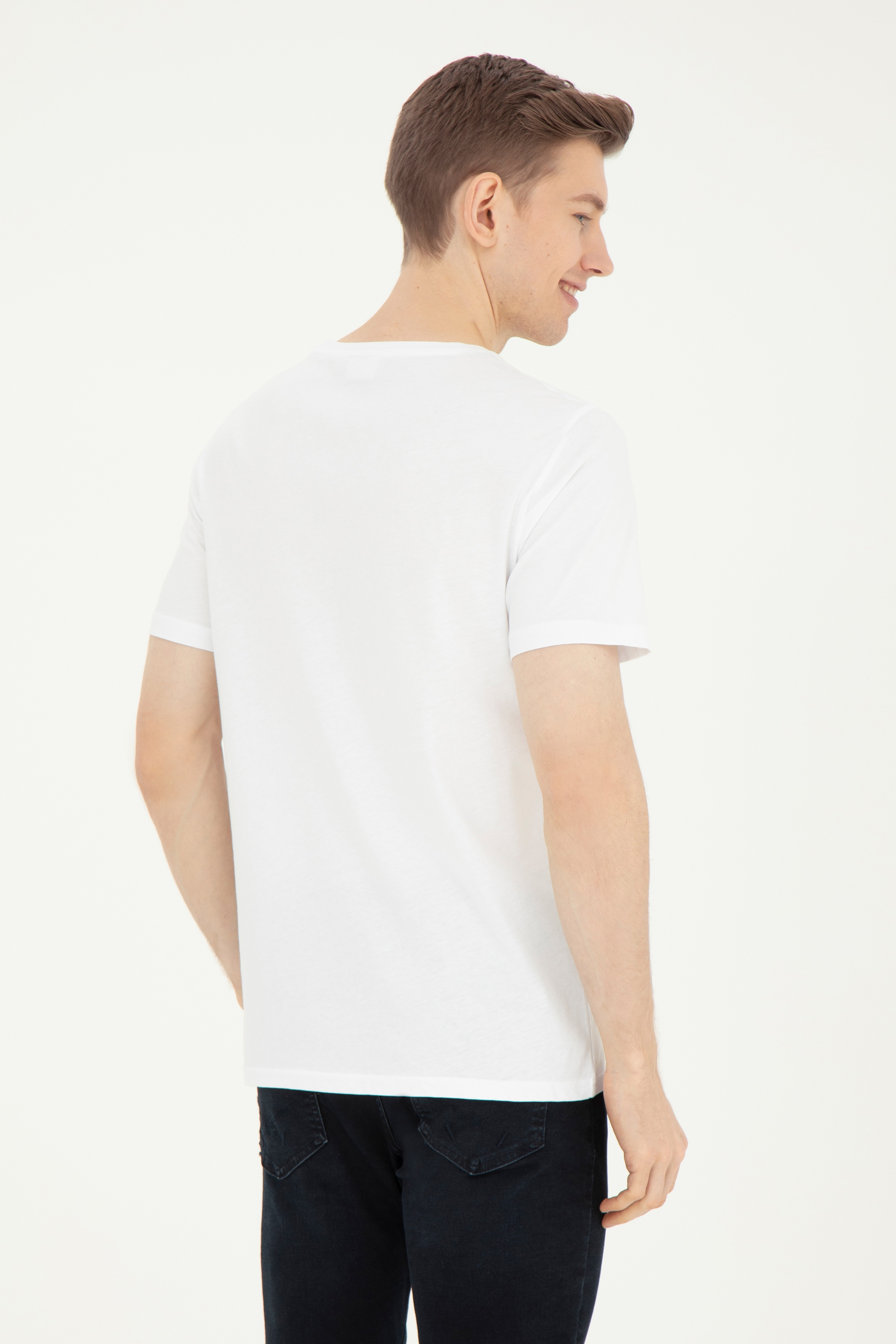 Erkek Regular Fit Bisiklet Yaka Beyaz Basic Tişört