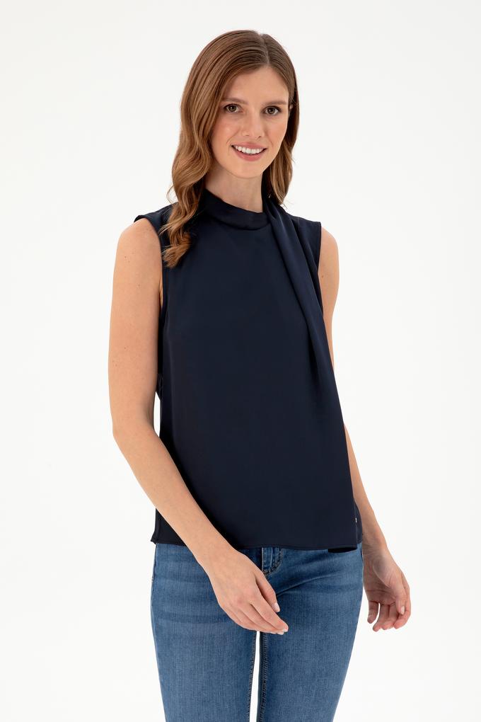 Kadın Lacivert Kolsuz Bluz