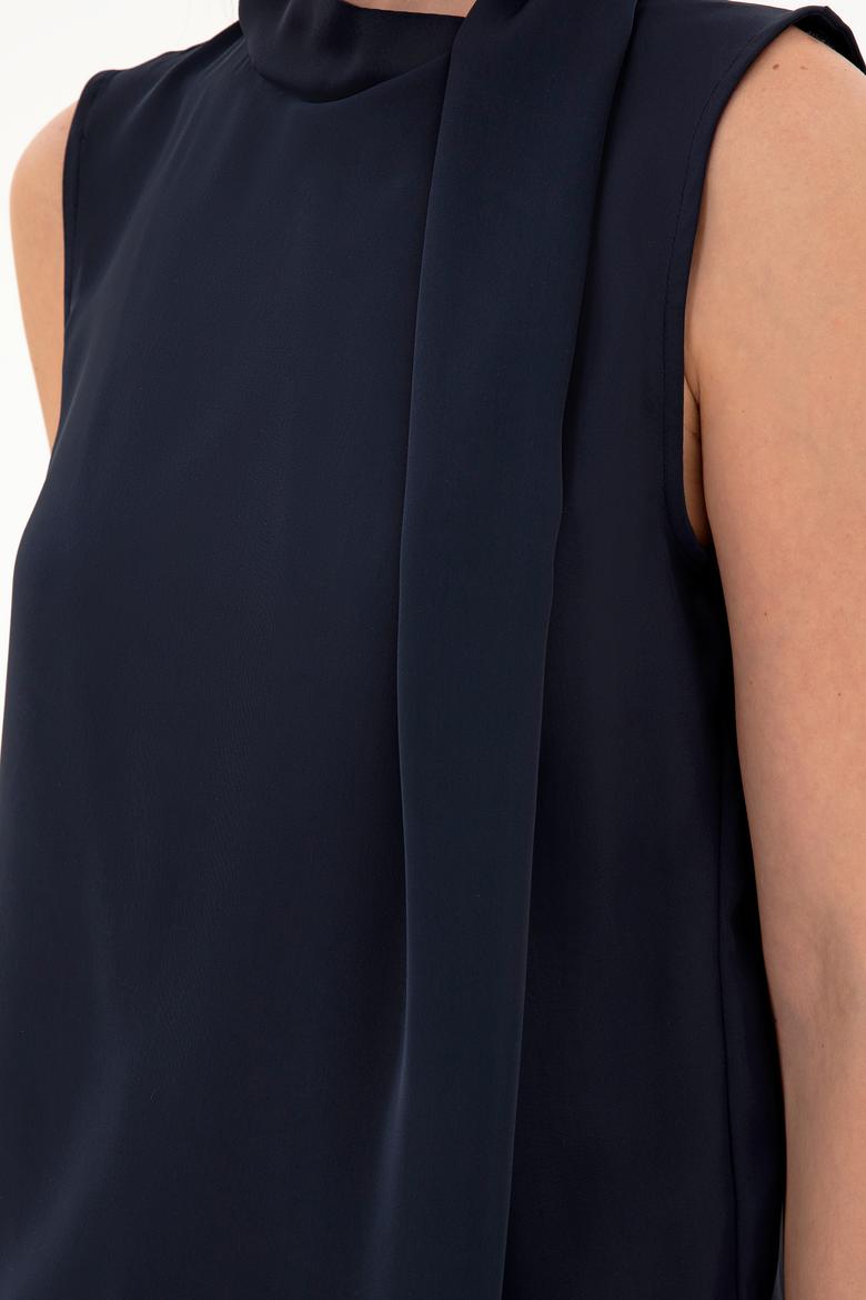 Kadın Lacivert Kolsuz Bluz - 50293821010