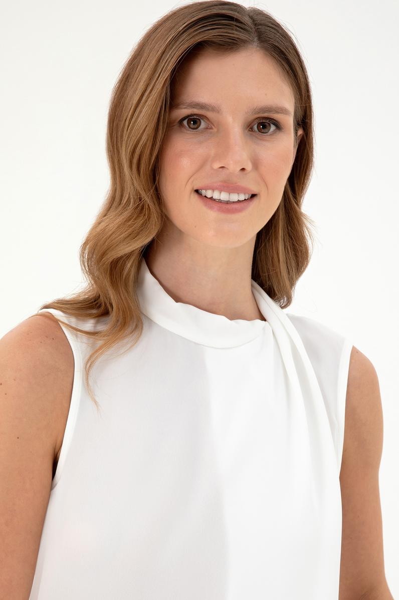 Kadın Krem Kolsuz Bluz