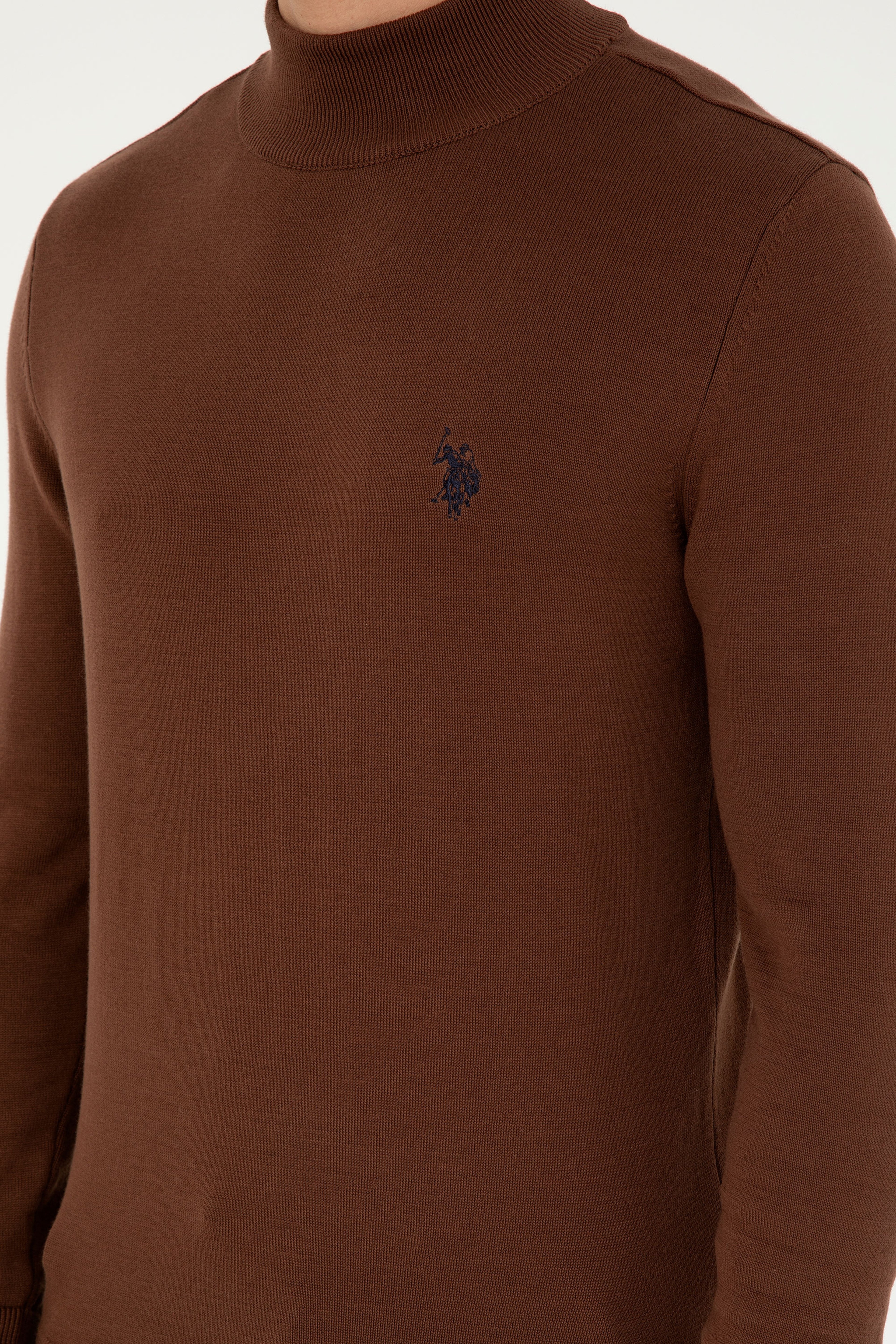Erkek Slim Fit Yarım Boğazlı Kahverengi Basic Kazak
