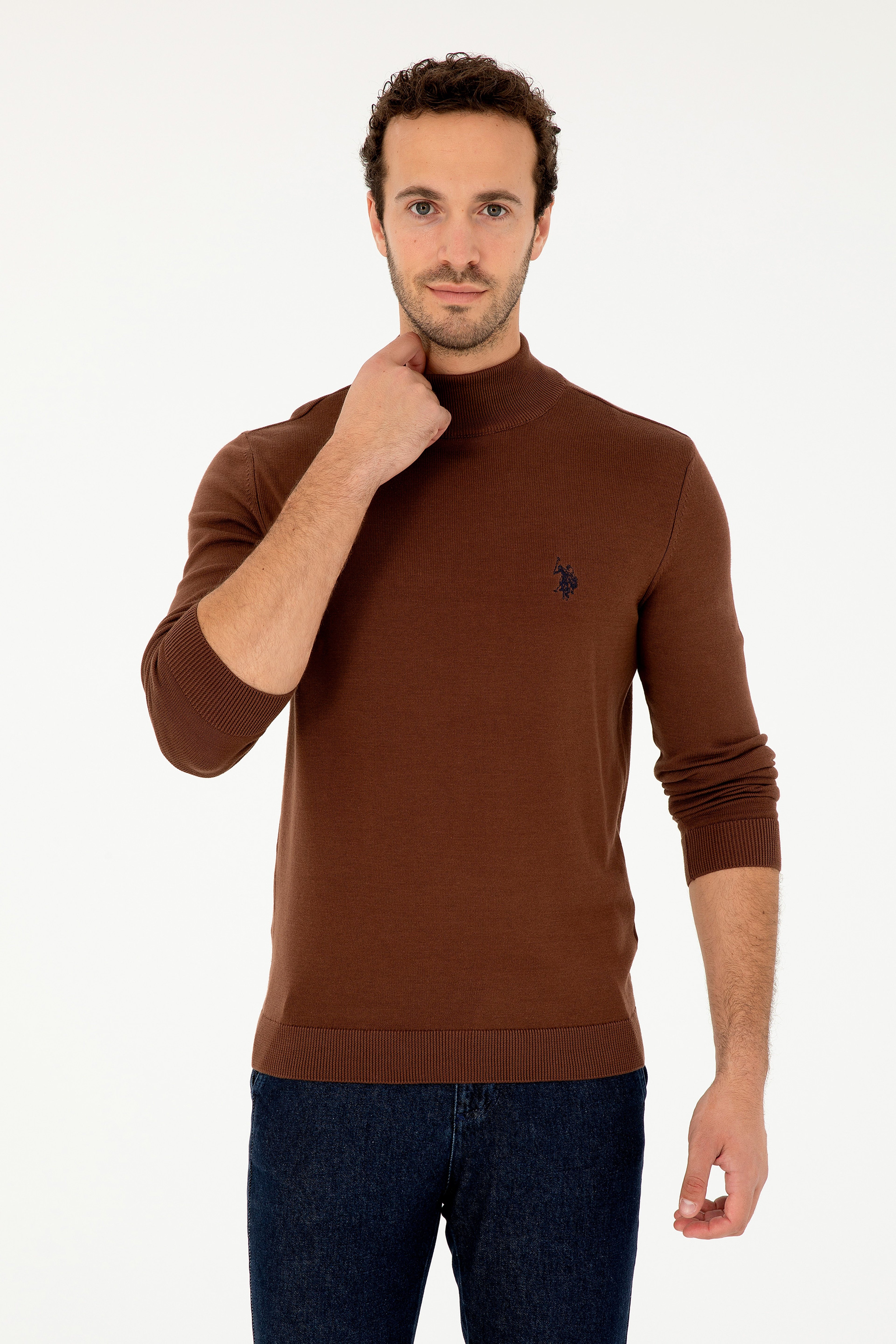 Erkek Slim Fit Yarım Boğazlı Kahverengi Basic Kazak - Image 1