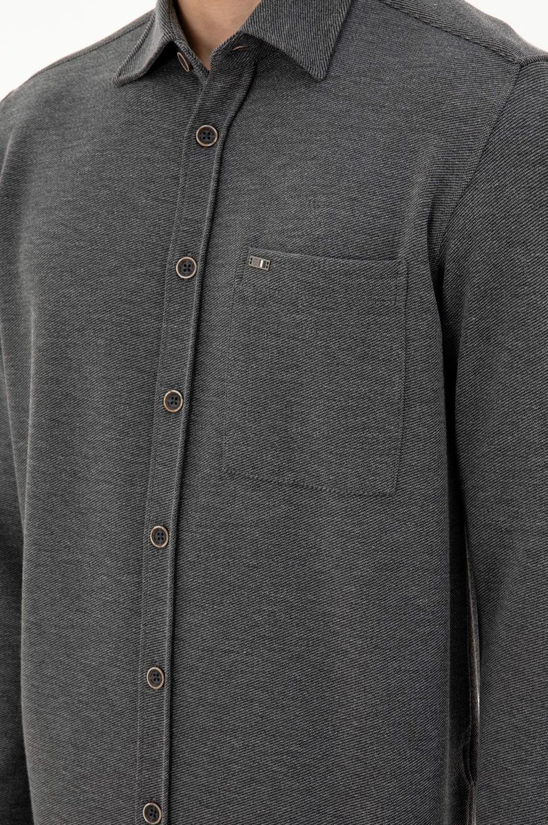 Erkek Açık Gri Comfort Fit Cepli Örme Gömlek