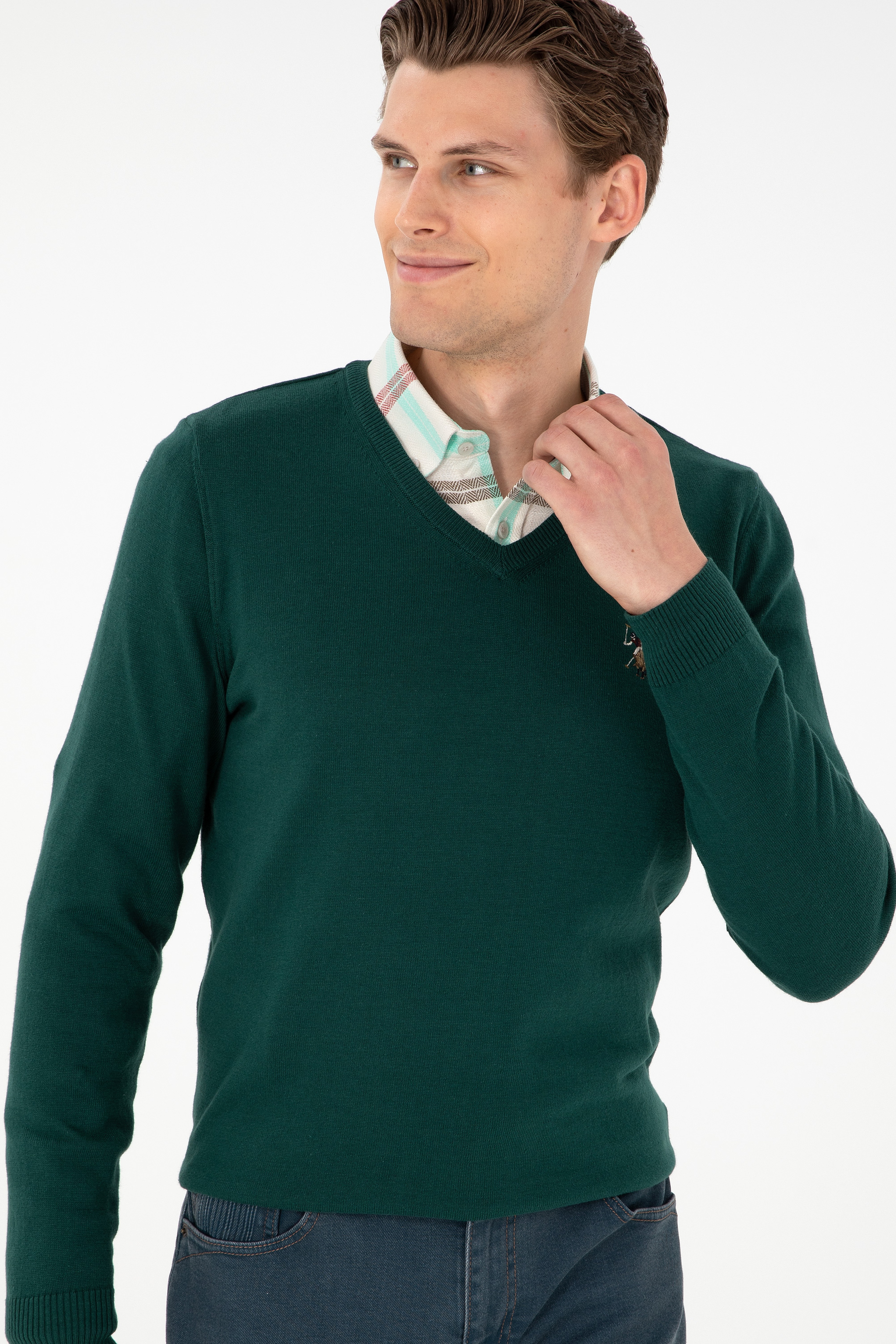 Erkek Slim Fit V Yaka Yeşil Basic Kazak - Image 3