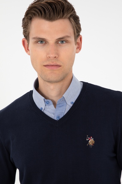 Erkek Slim Fit V Yaka Lacivert Basic Kazak