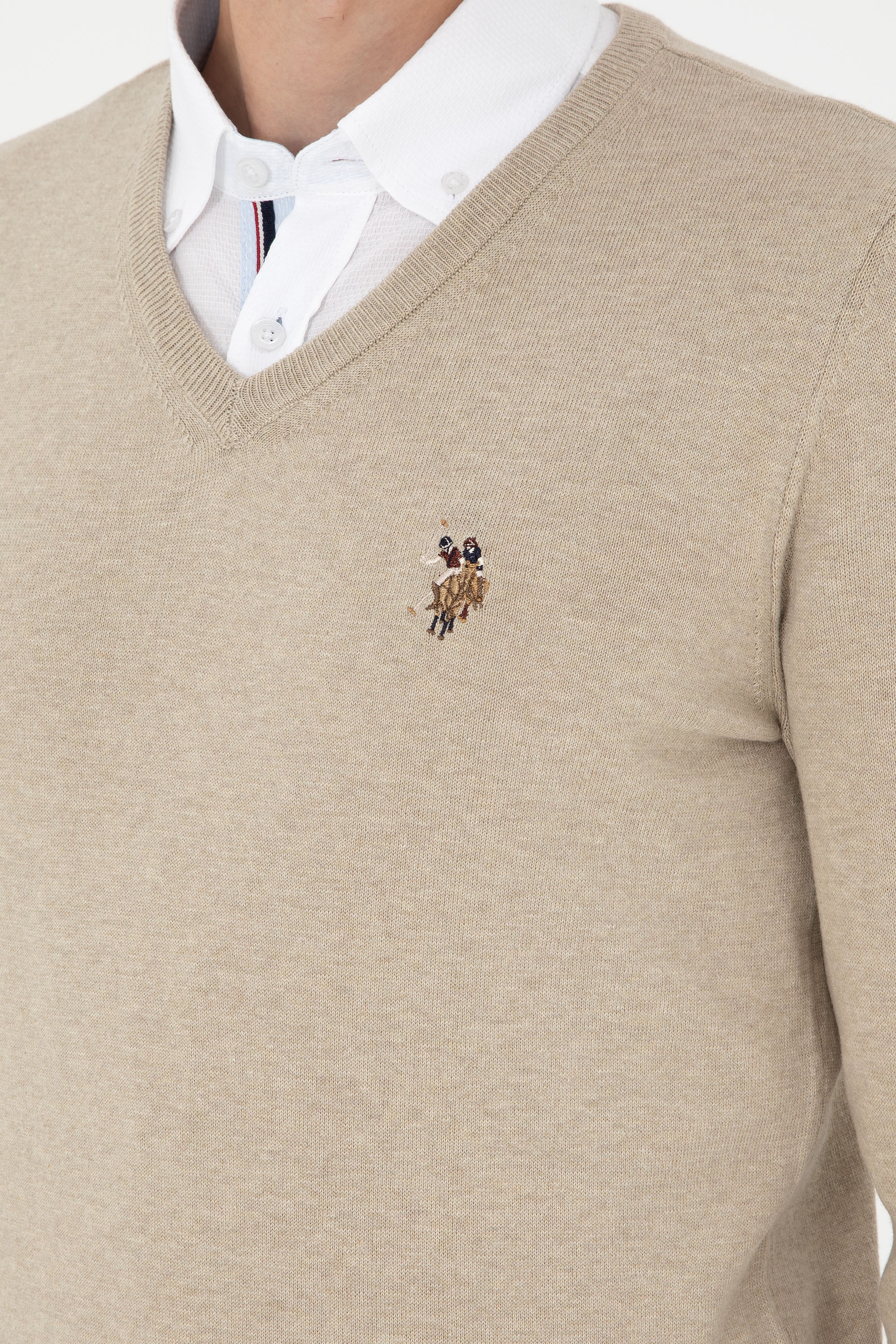Erkek Slim Fit V Yaka Haki Melanj Basic Kazak - Image 7